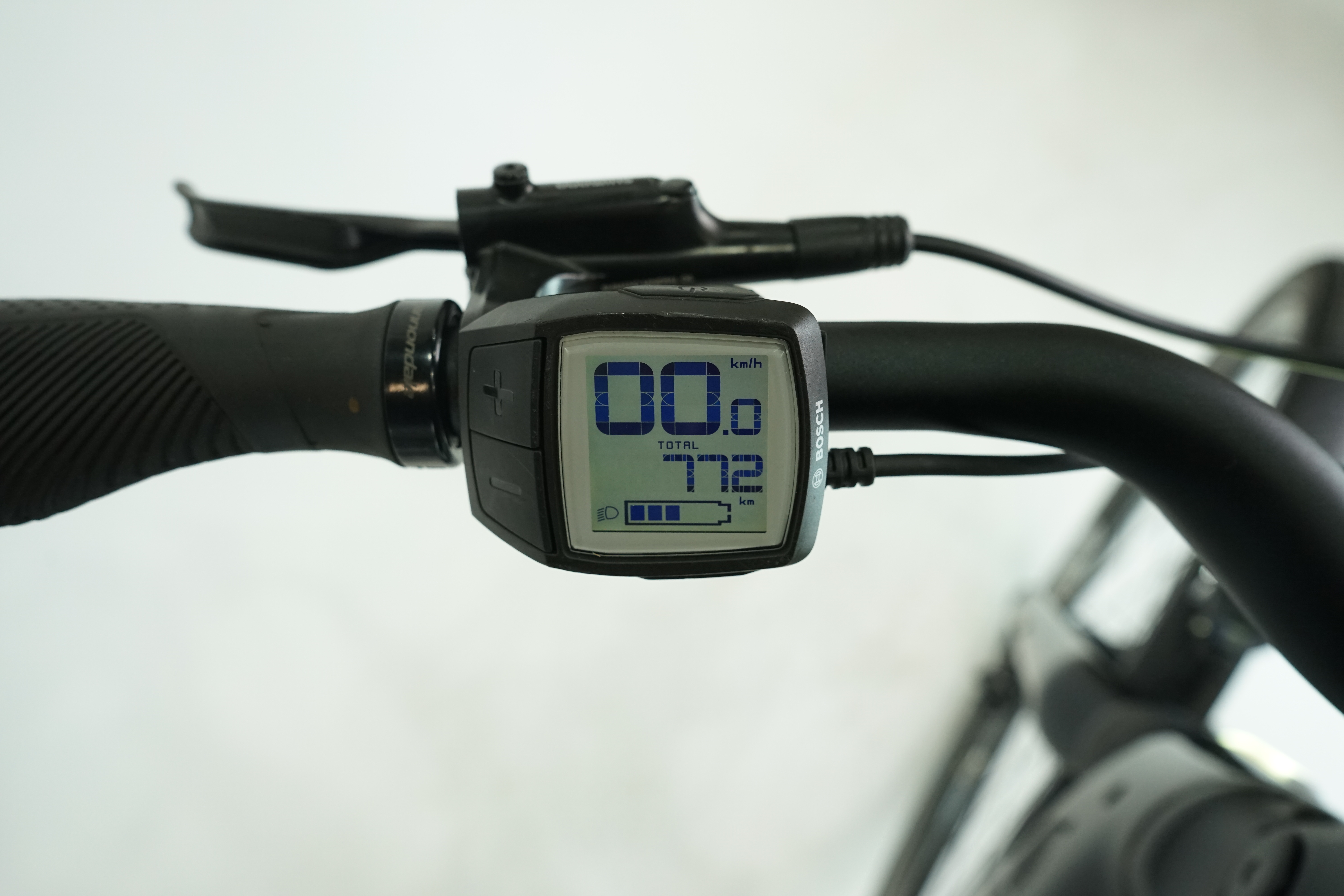 Cannondale Mavaro Neo 3 2023 - Trekking E Bike - 625 Wh - Tiefeinstieg