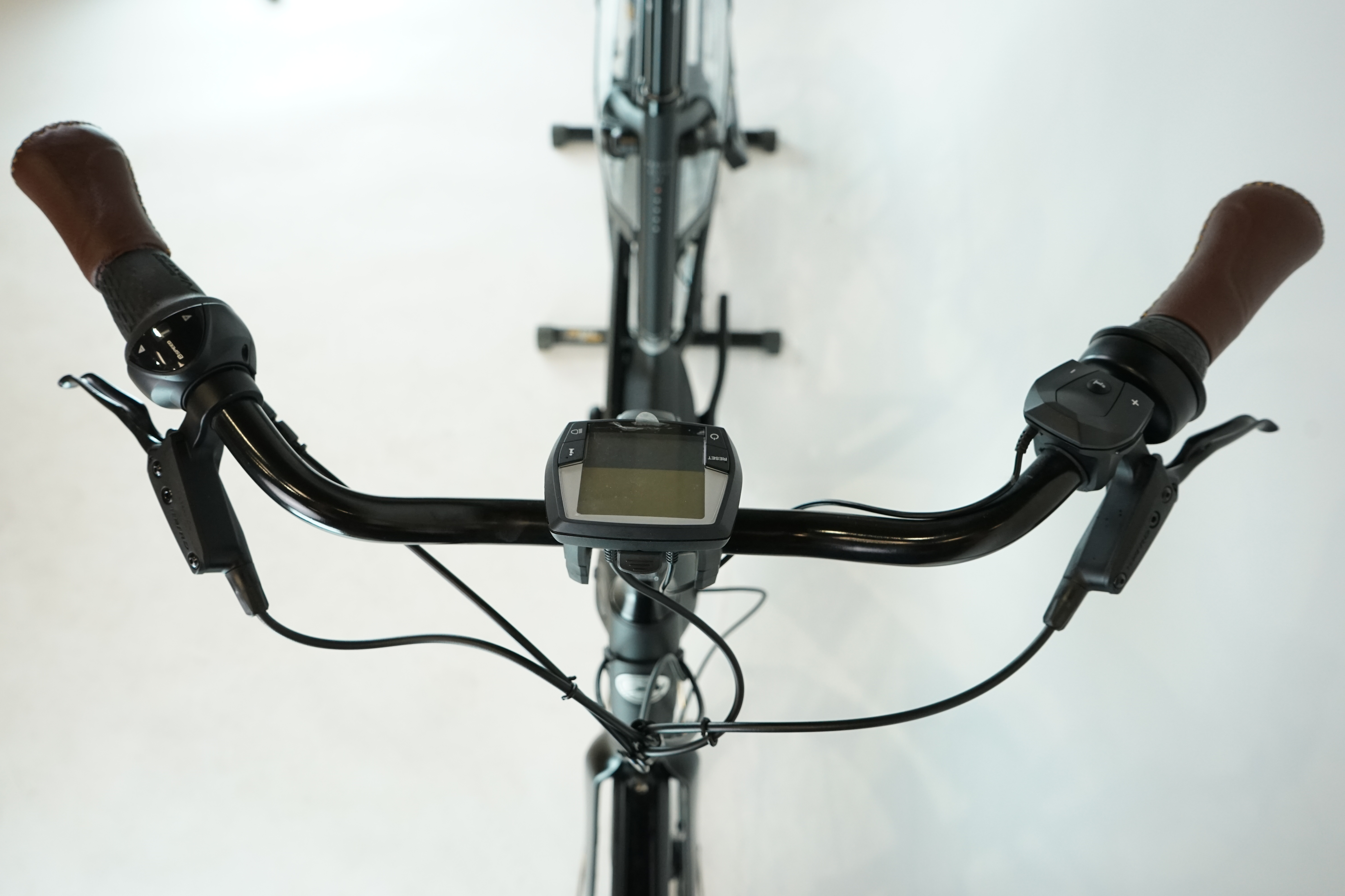 Gazelle Arroyo C8 HMB Elite 2022 - City E Bike - 500 Wh - Tiefeinsteiger