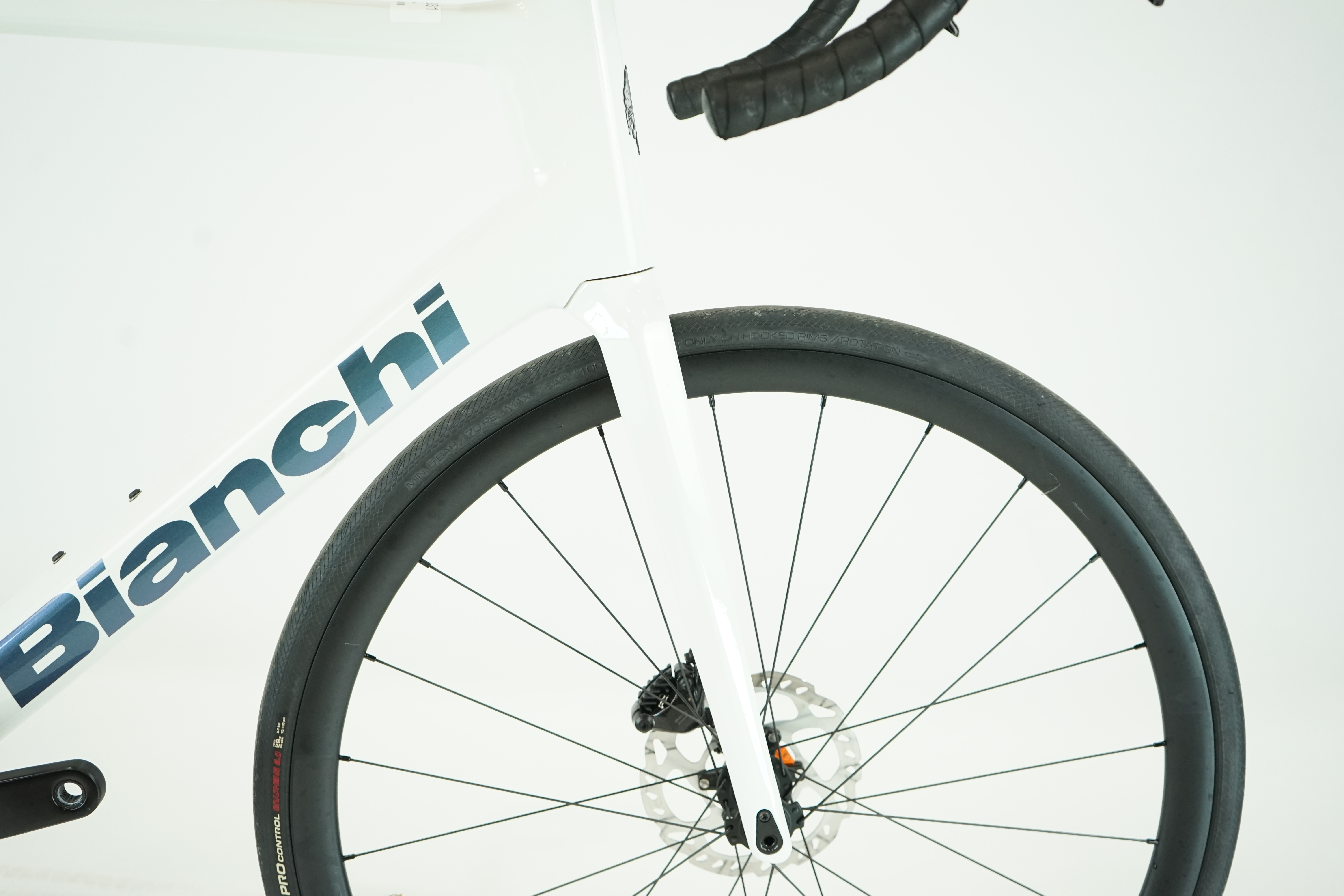 BIANCHI Sprint 105 Di2 2024 - Rennrad - Diamant - Carbon - 28 Zoll