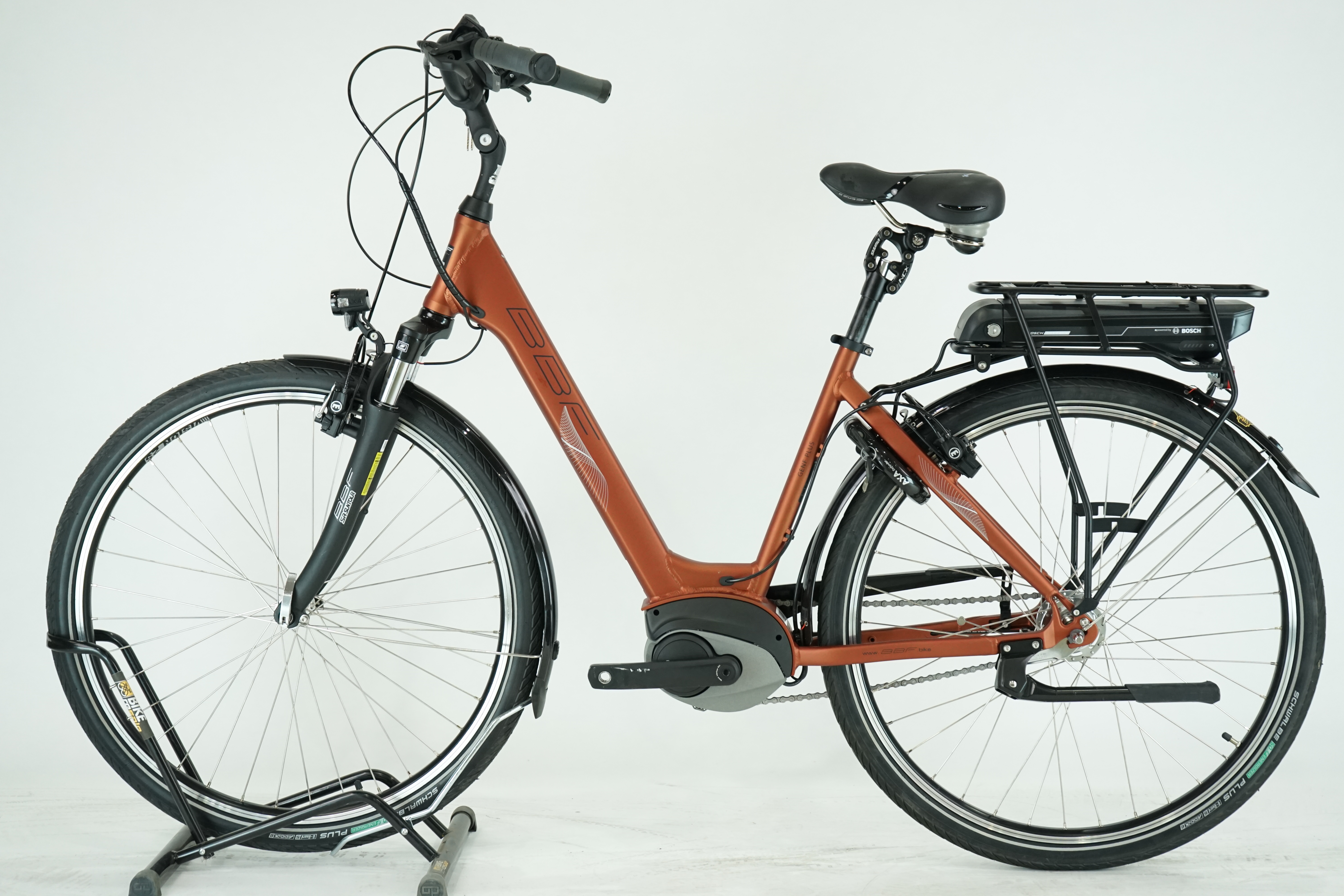 BBF Genf Plus 2022 - City E Bike - 400 Wh - Tiefeinsteiger - 28 Zoll