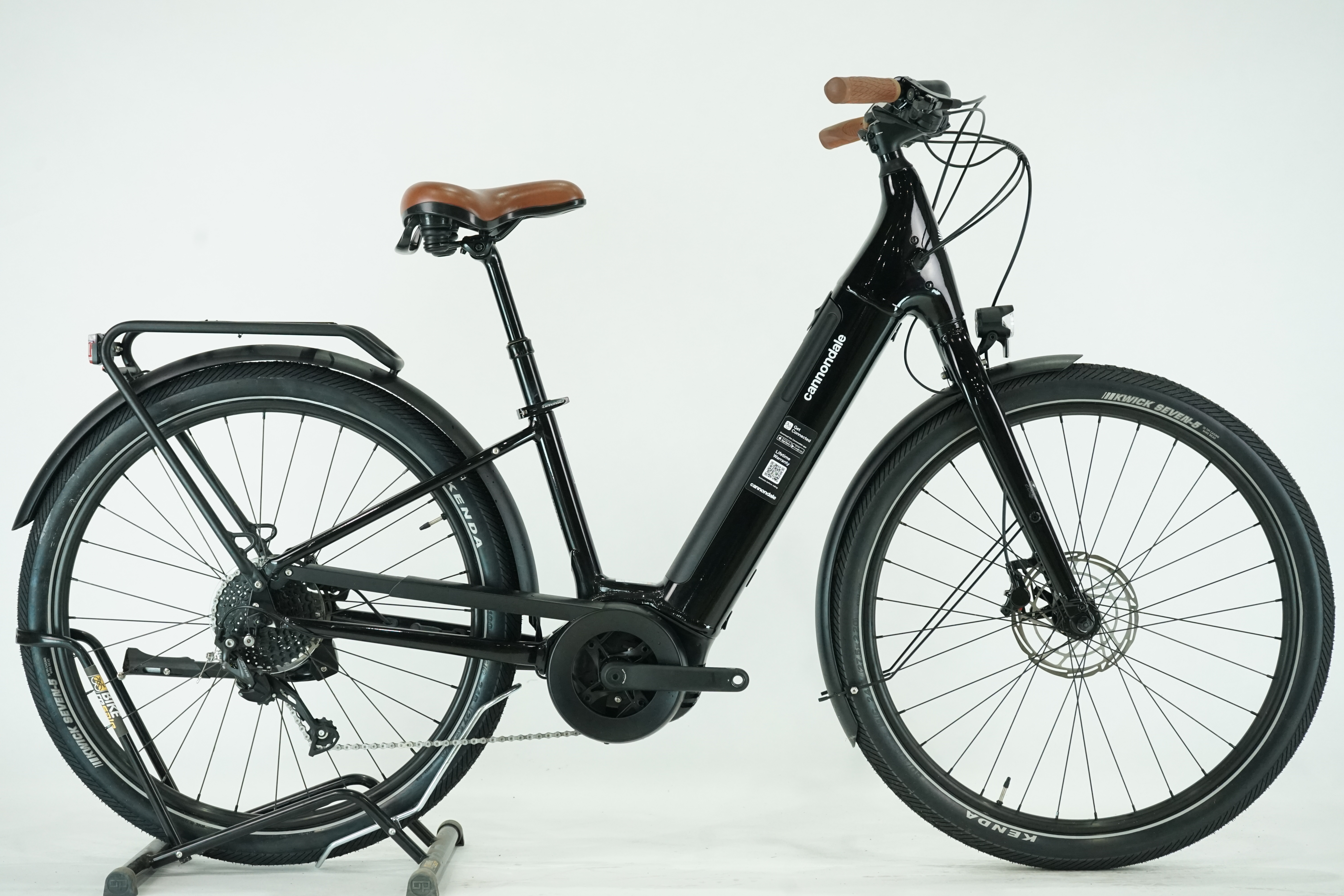 Cannondale Adventure Neo 3.1 EQ 2023 - Trekking E Bike - 400 Wh - 27,5 Zoll - Tiefeinsteiger