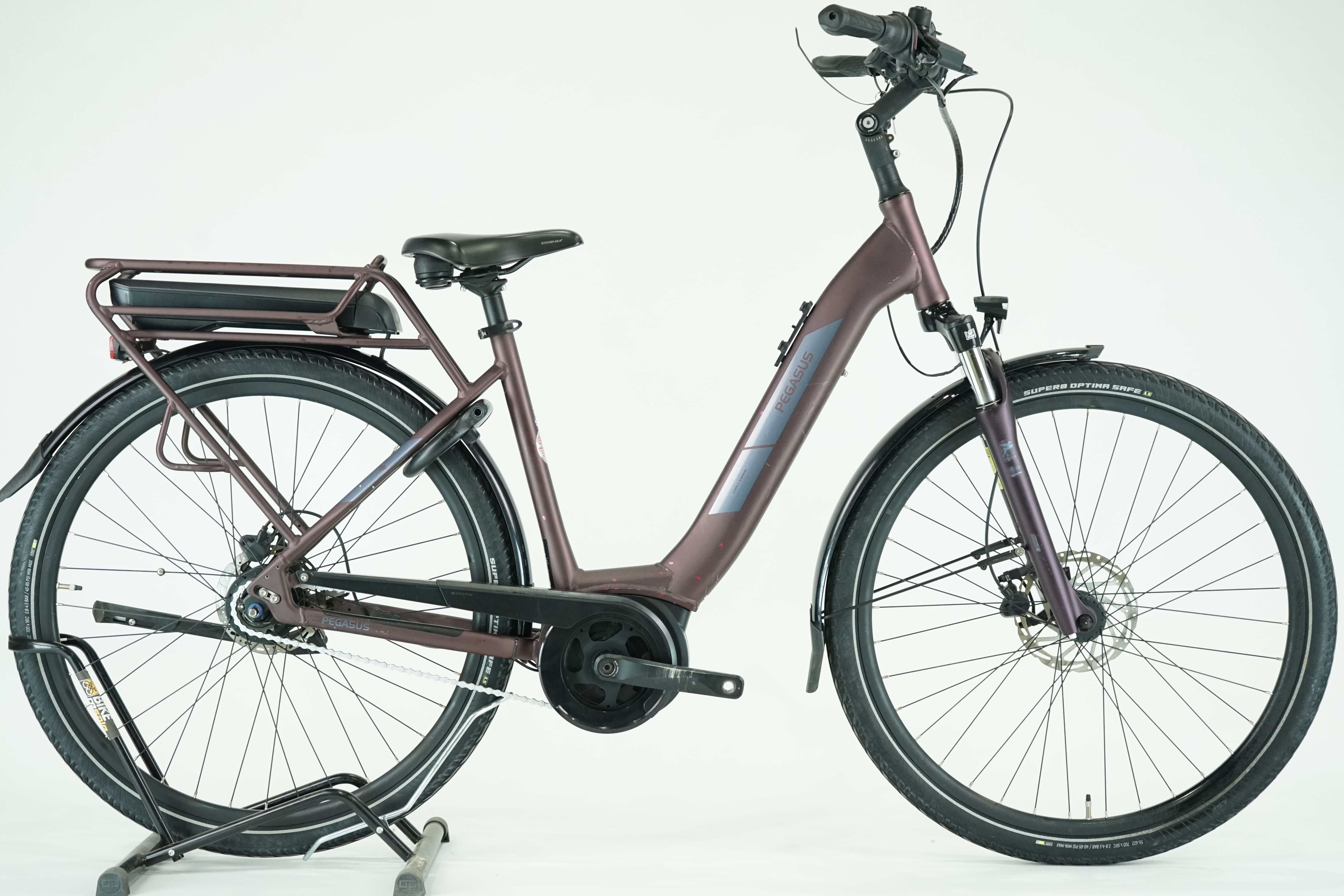 PEGASUS Solero E8r Plus  2023 - City E Bike - 500 Wh - Tiefeinsteiger - 28 Zoll