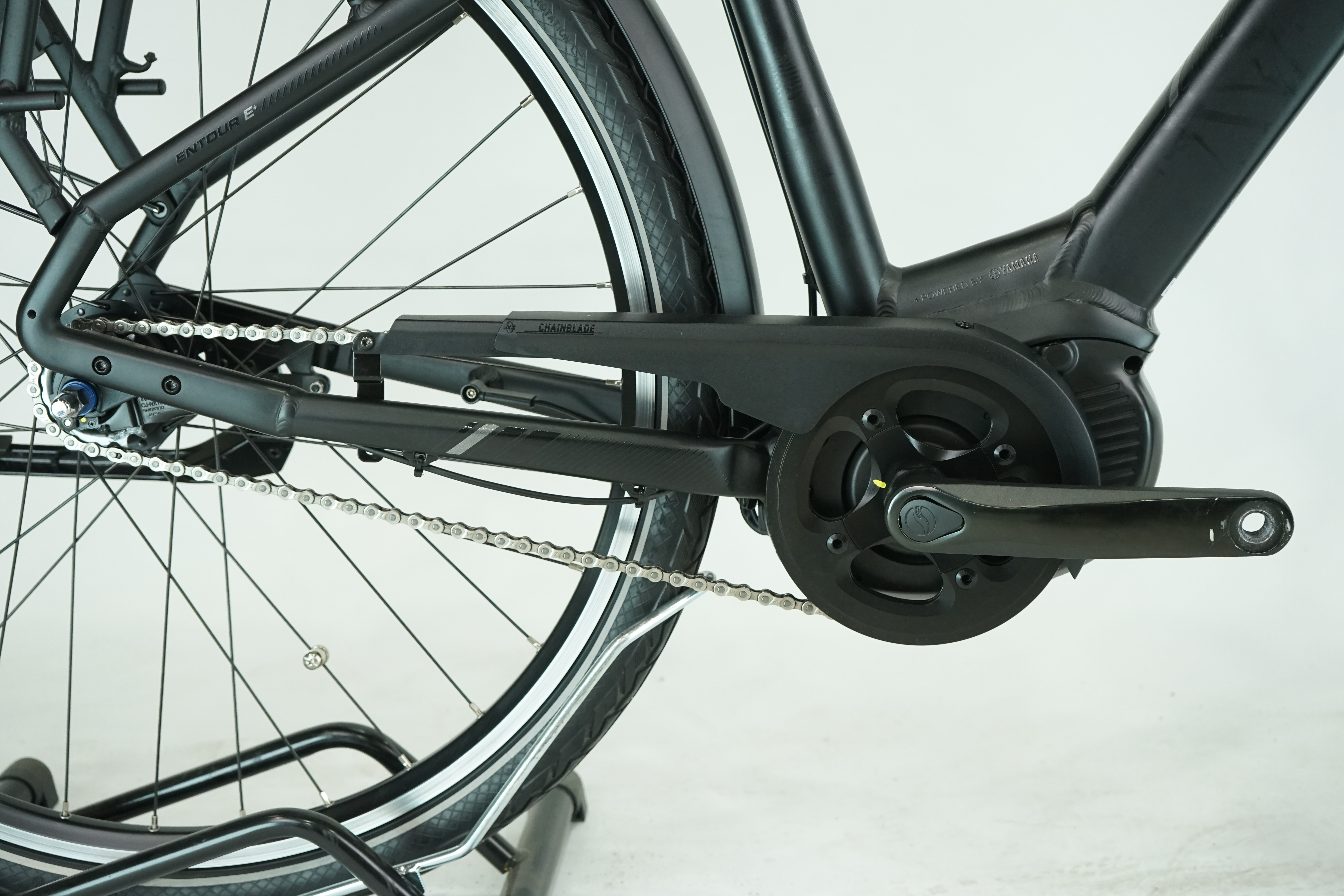 Giant Entour E+ 1 RT LDS 2023 - City E Bike - 400 Wh - Tiefeinsteiger