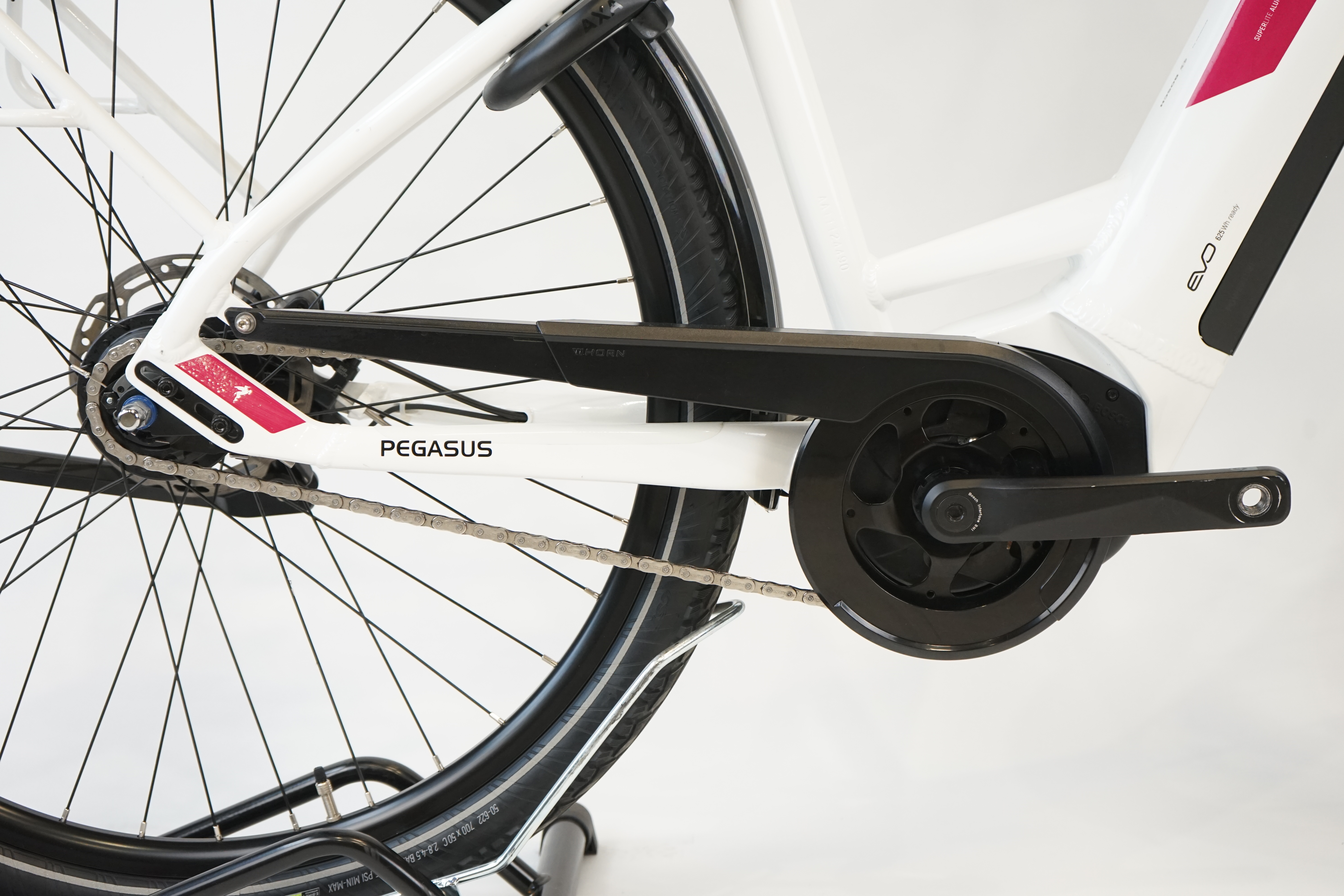 Pegasus Solero Evo 8F 2022 - City E Bike - 500 Wh - Tiefeinsteiger