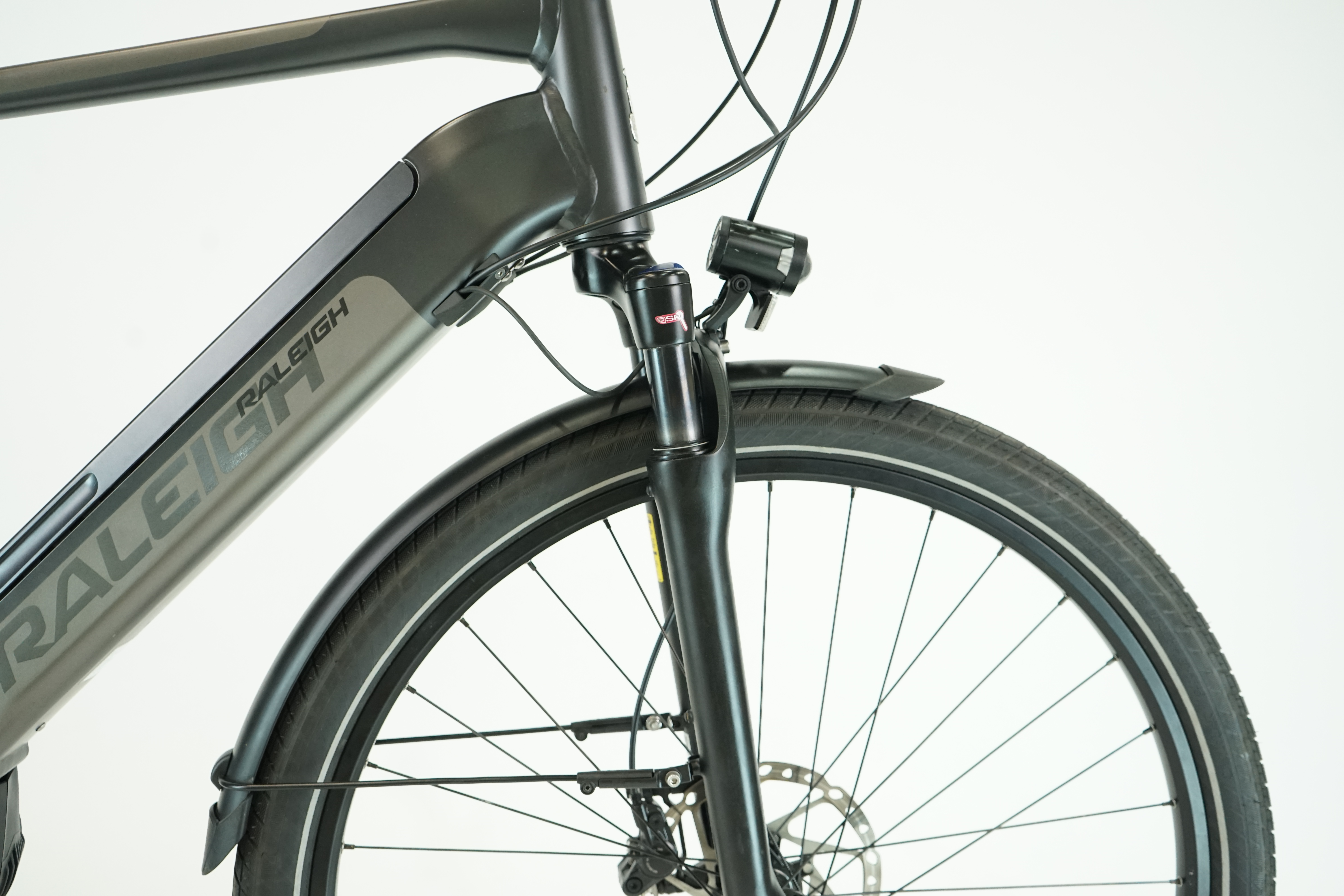 RALEIGH Kent Premium 2021 - Trekking E Bike - 625 Wh - Diamant - 28 Zoll