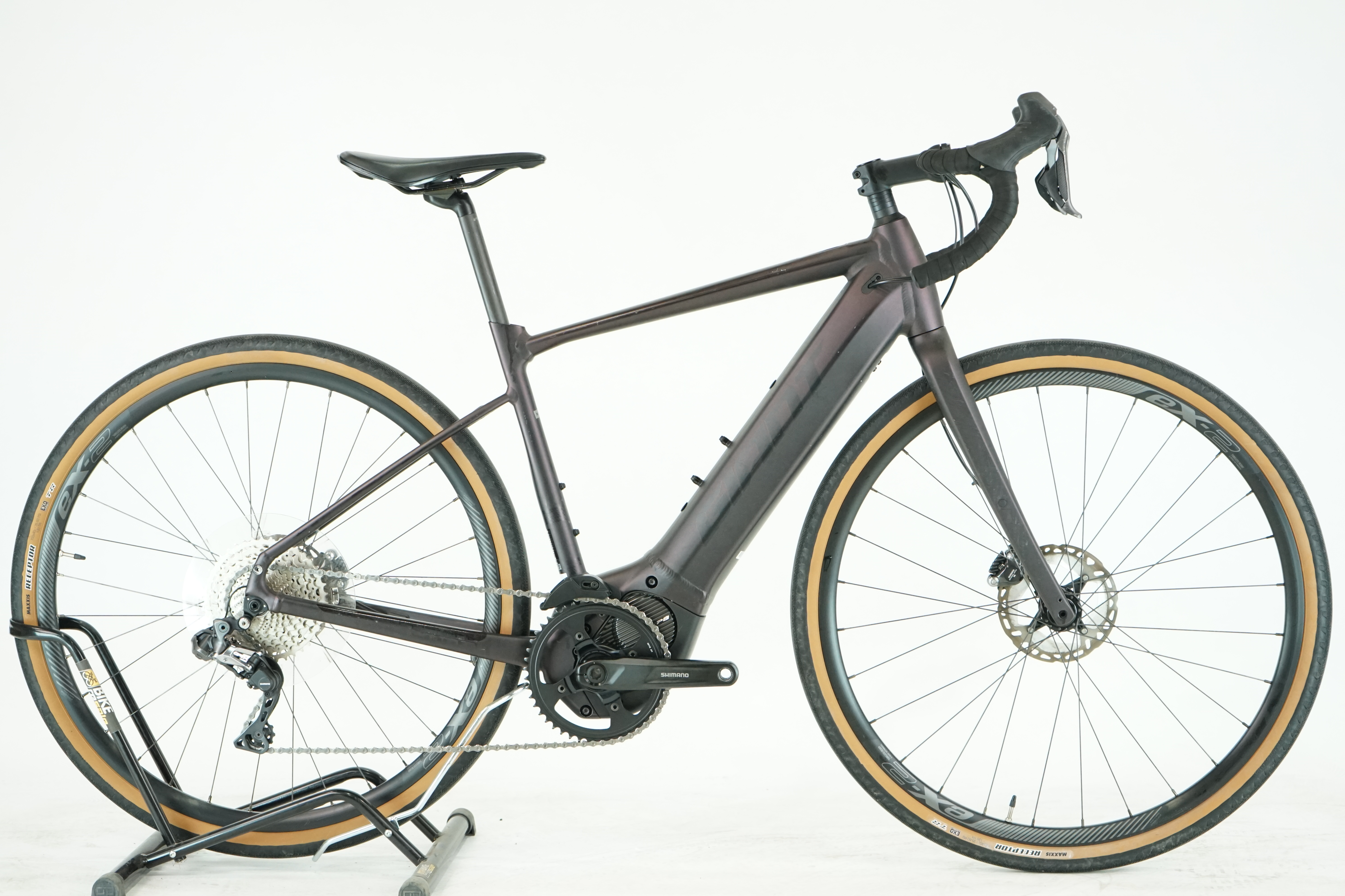 Giant Revolt E+ 2022 - Gravel E Bike - 500 Wh - Aluminium