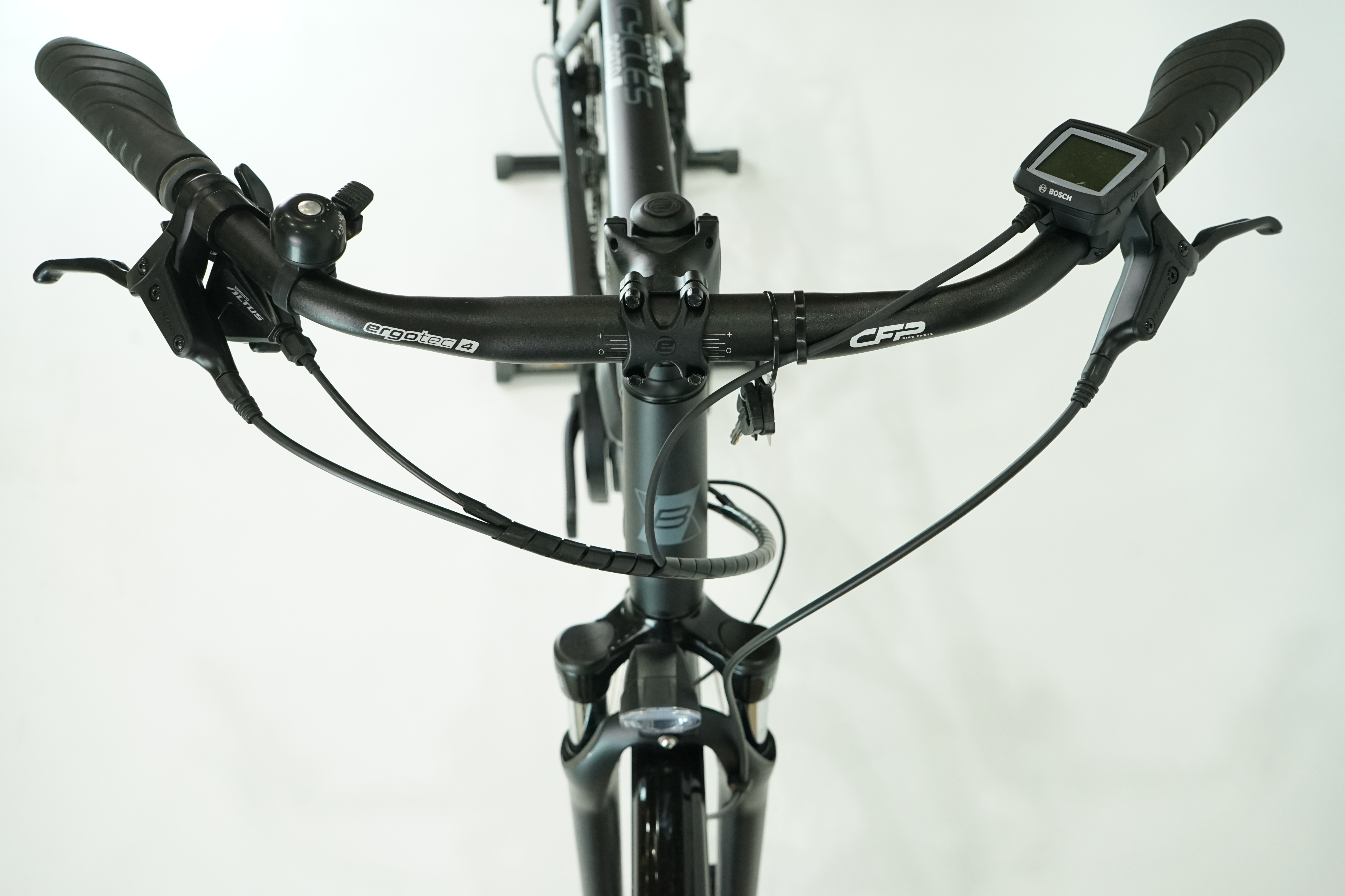 BICYCLES Porto 9.4 2020 - Trekking E Bike - 400 Wh - Diamant - 28 Zoll