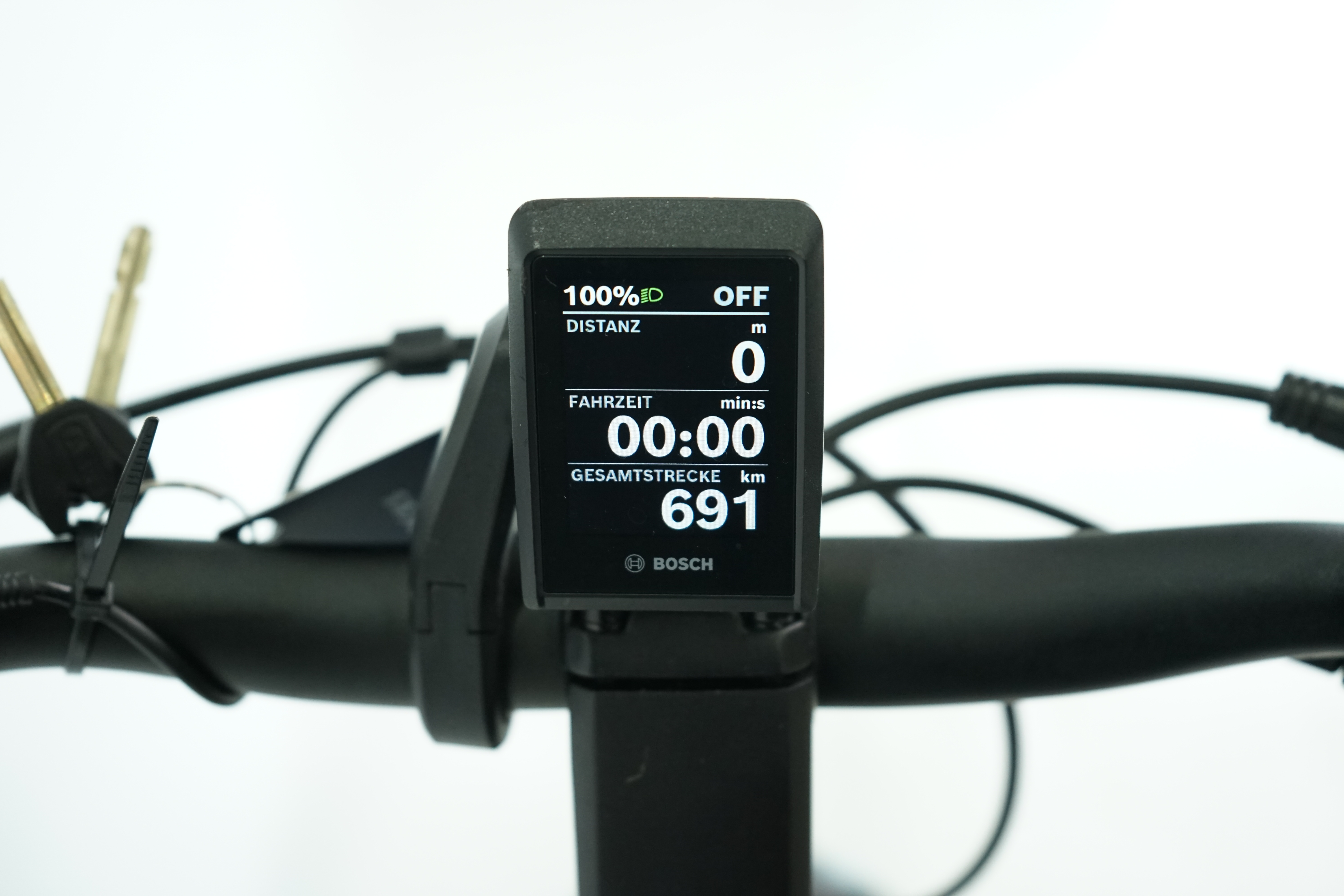 KTM Cento 10 Plus 2023 - Trekking E Bike - 750 Wh - Diamant