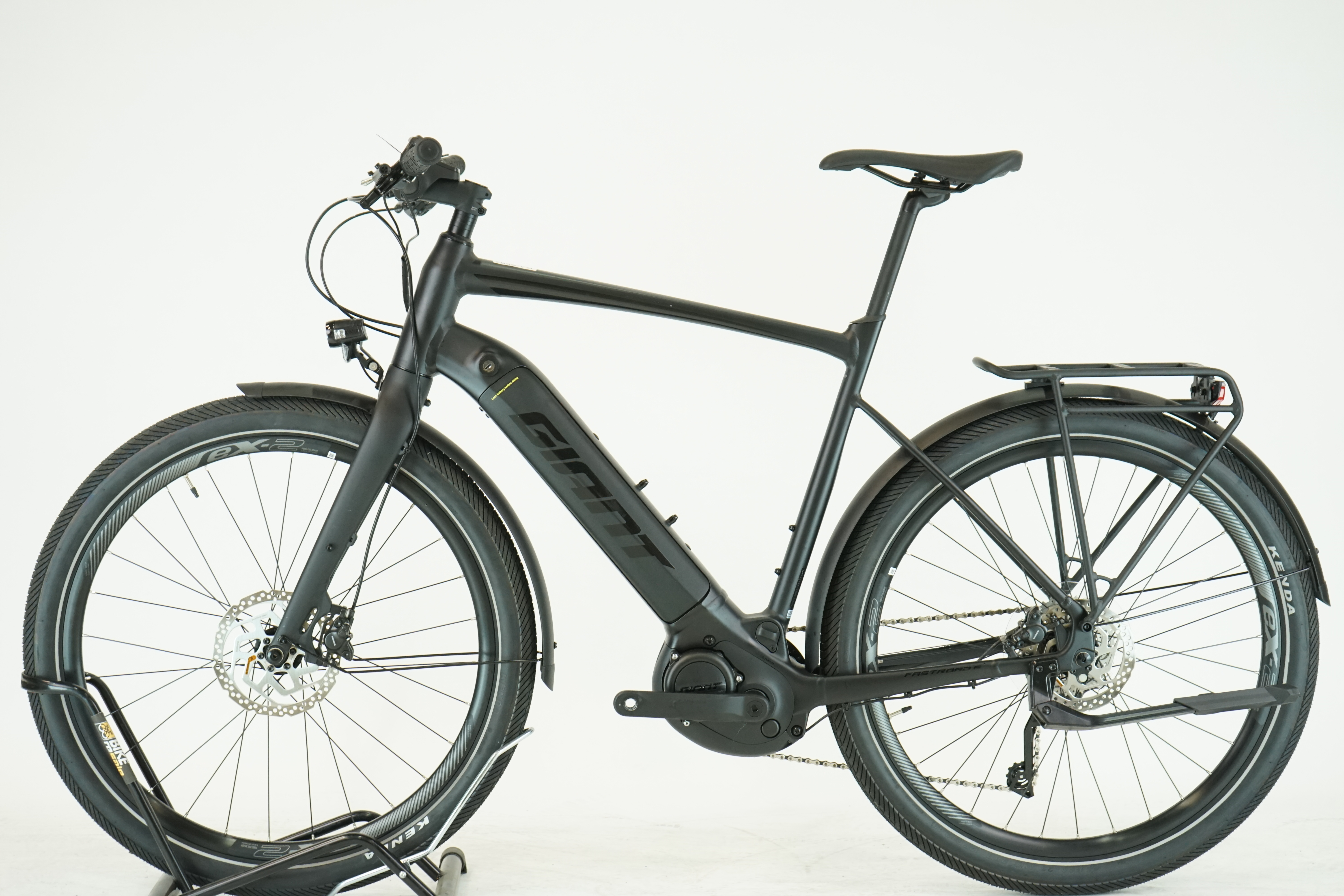 Giant FastRoad E+ EX PRO 2021 - Trekking E Bike - 496 Wh - Diamant 