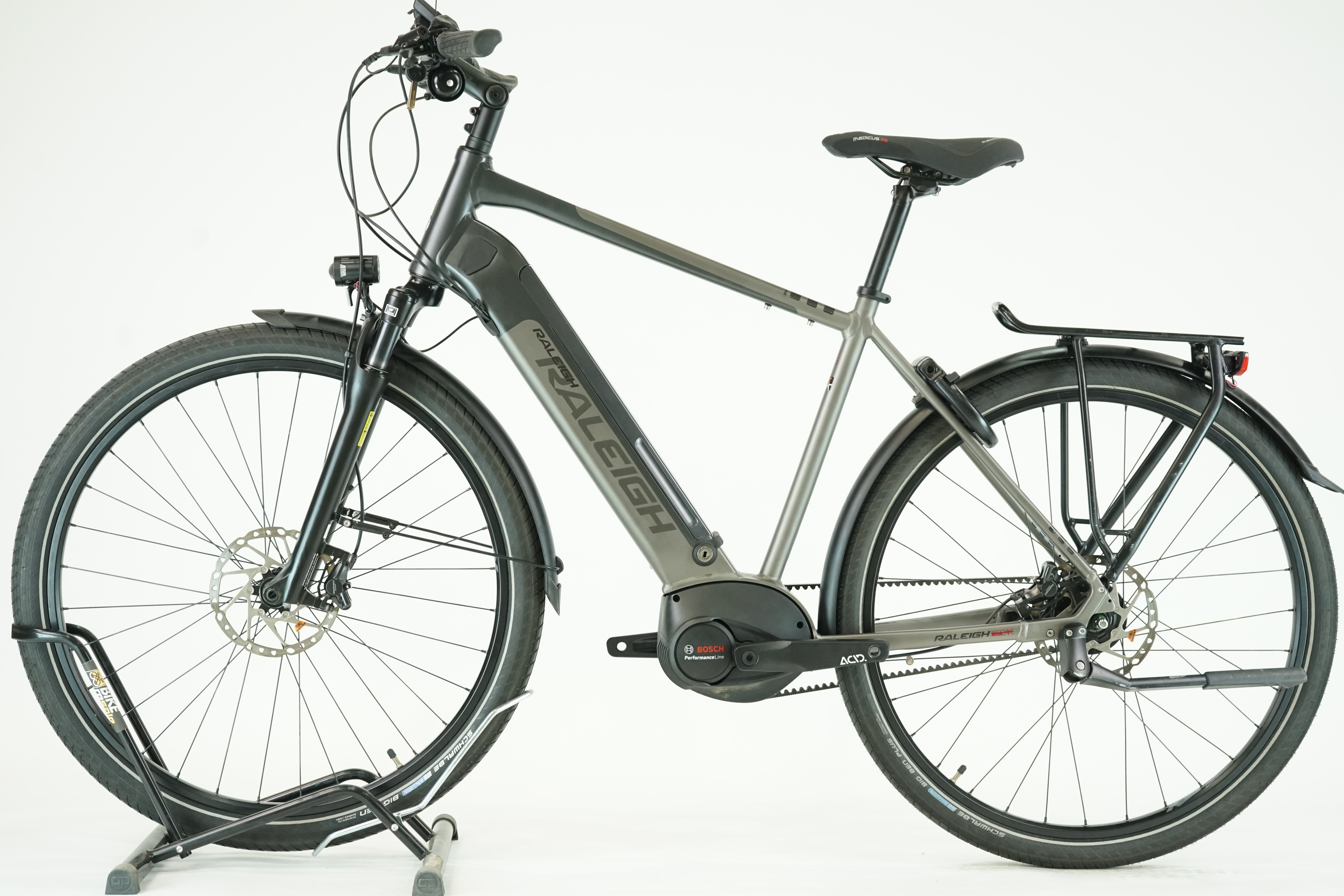 RALEIGH Kent Premium 2021 - Trekking E Bike - 625 Wh - Diamant - 28 Zoll