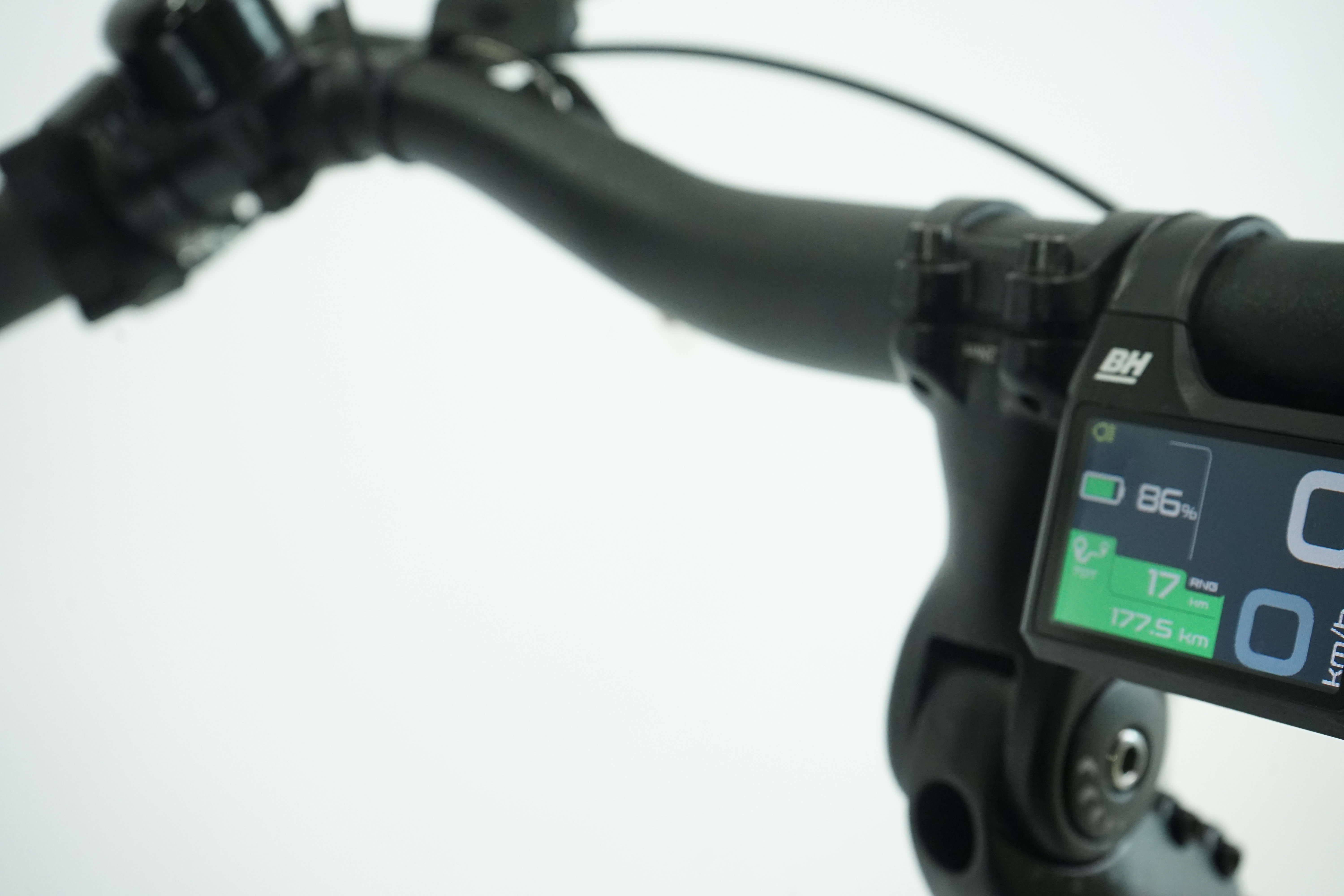 BH Atom Cross Pro 2022 - All Terrain E Bike - 720 Wh - Hardtail