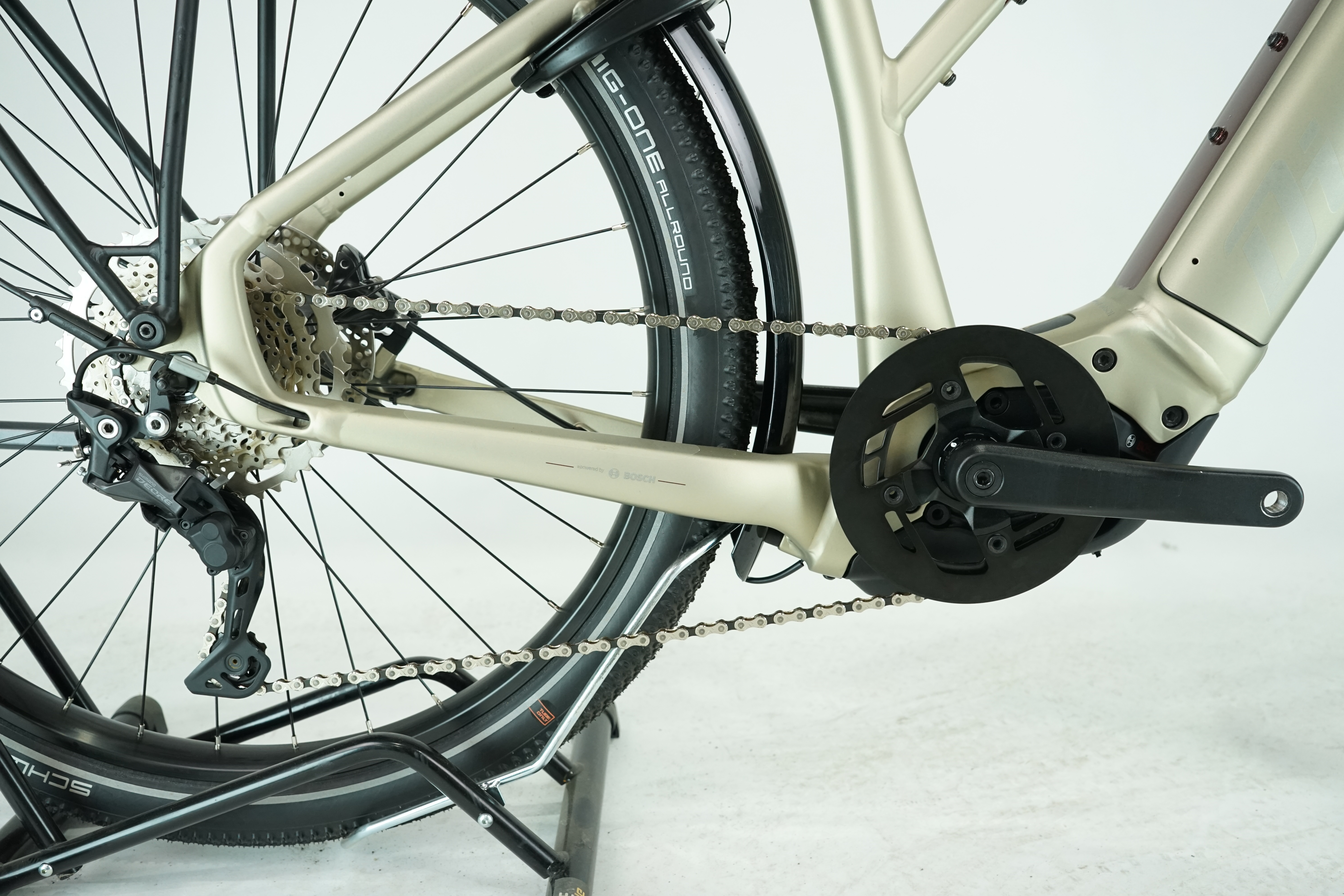 Diamant Zouma Deluxe+ 2023 - Trekking E Bike - 625 Wh - 27,5 Zoll - Damen Sport