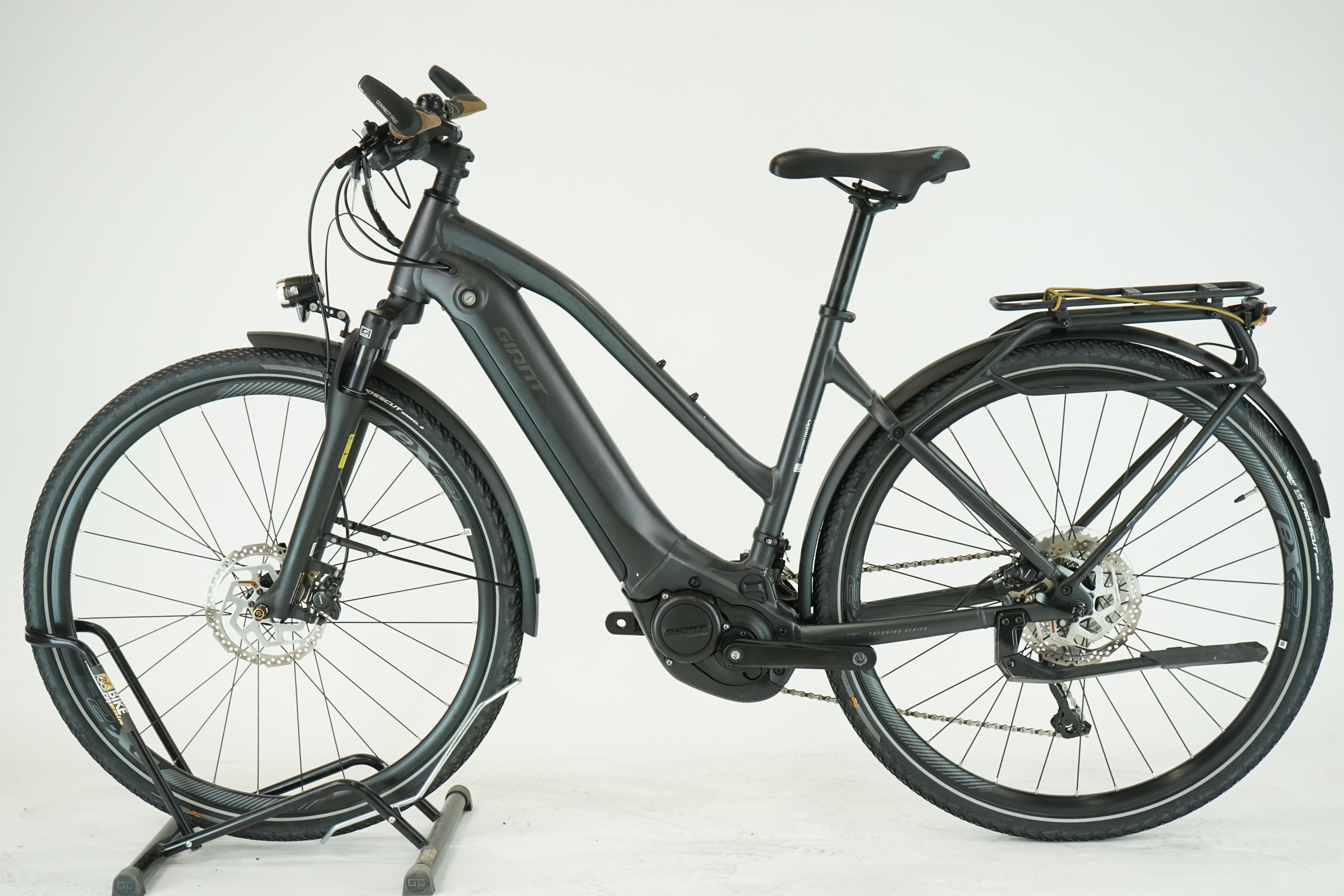 Giant Explore E+ 1 500Wh STA 2021 - Trekking E Bike - 500 Wh - Trapez 