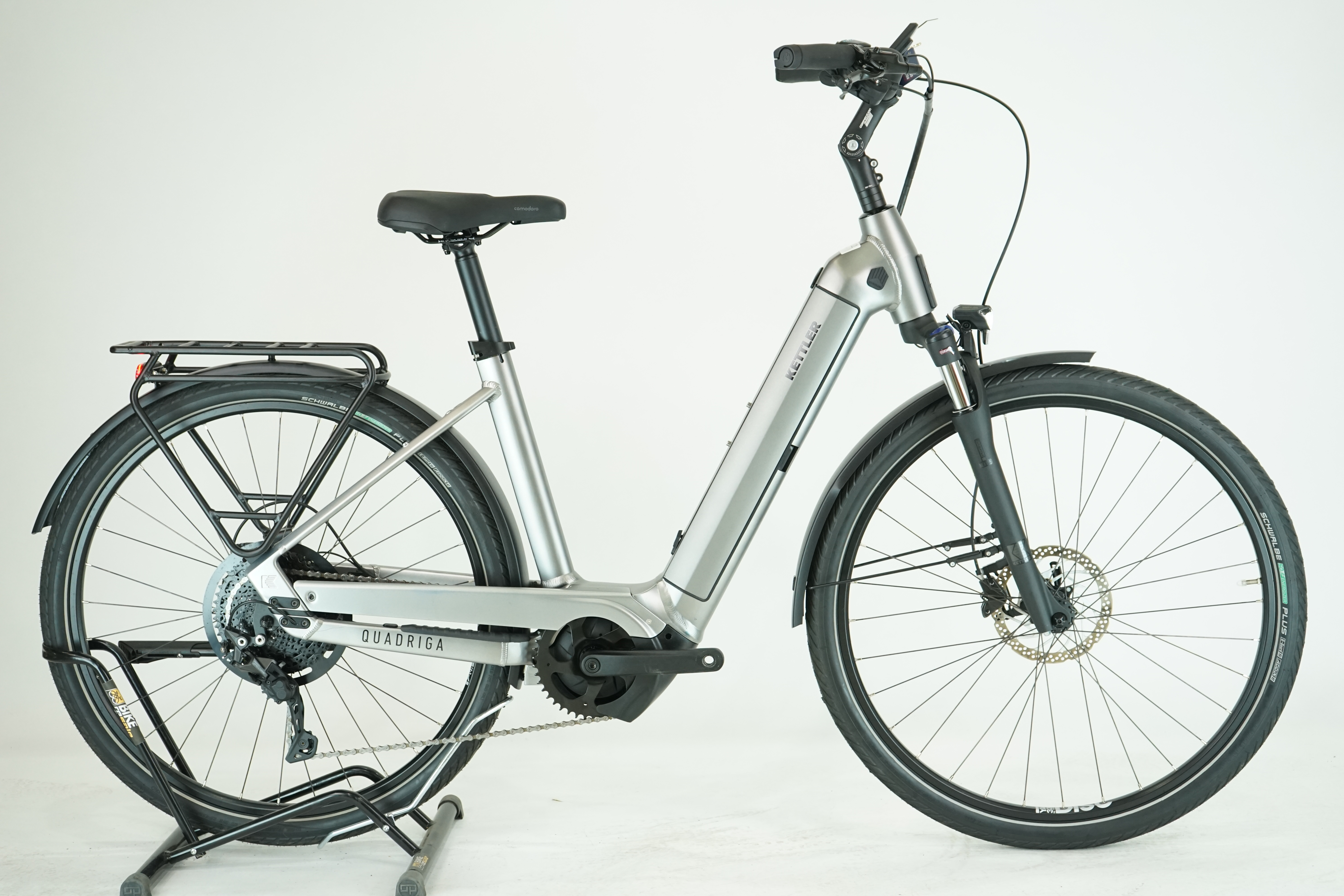 Kettler Quadriga P10 2023 - Trekking E Bike - 625 Wh - Tiefeinstieg