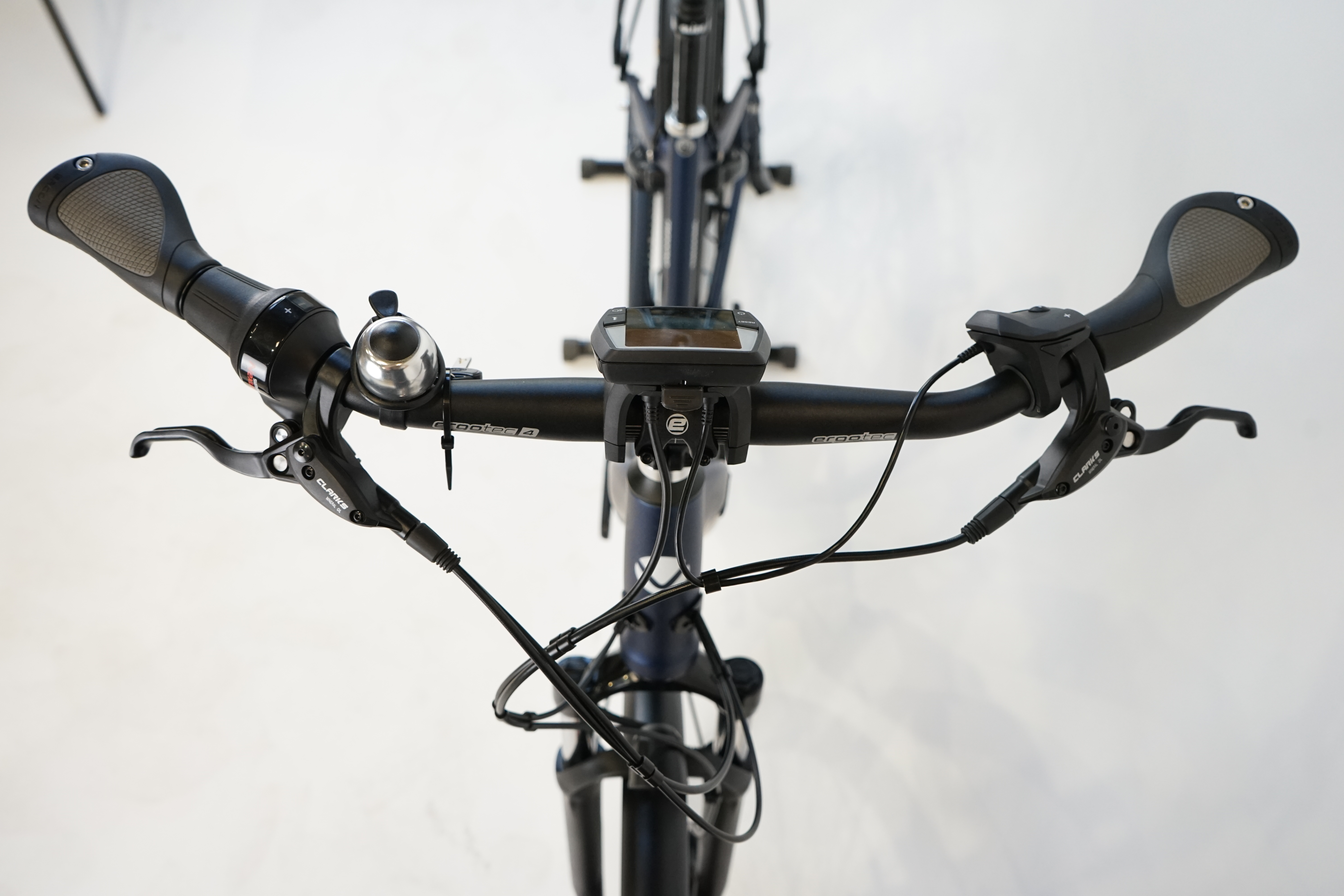 Velo de Ville AEB 900 2022 - City E Bike - 500 Wh - Tiefeinsteiger