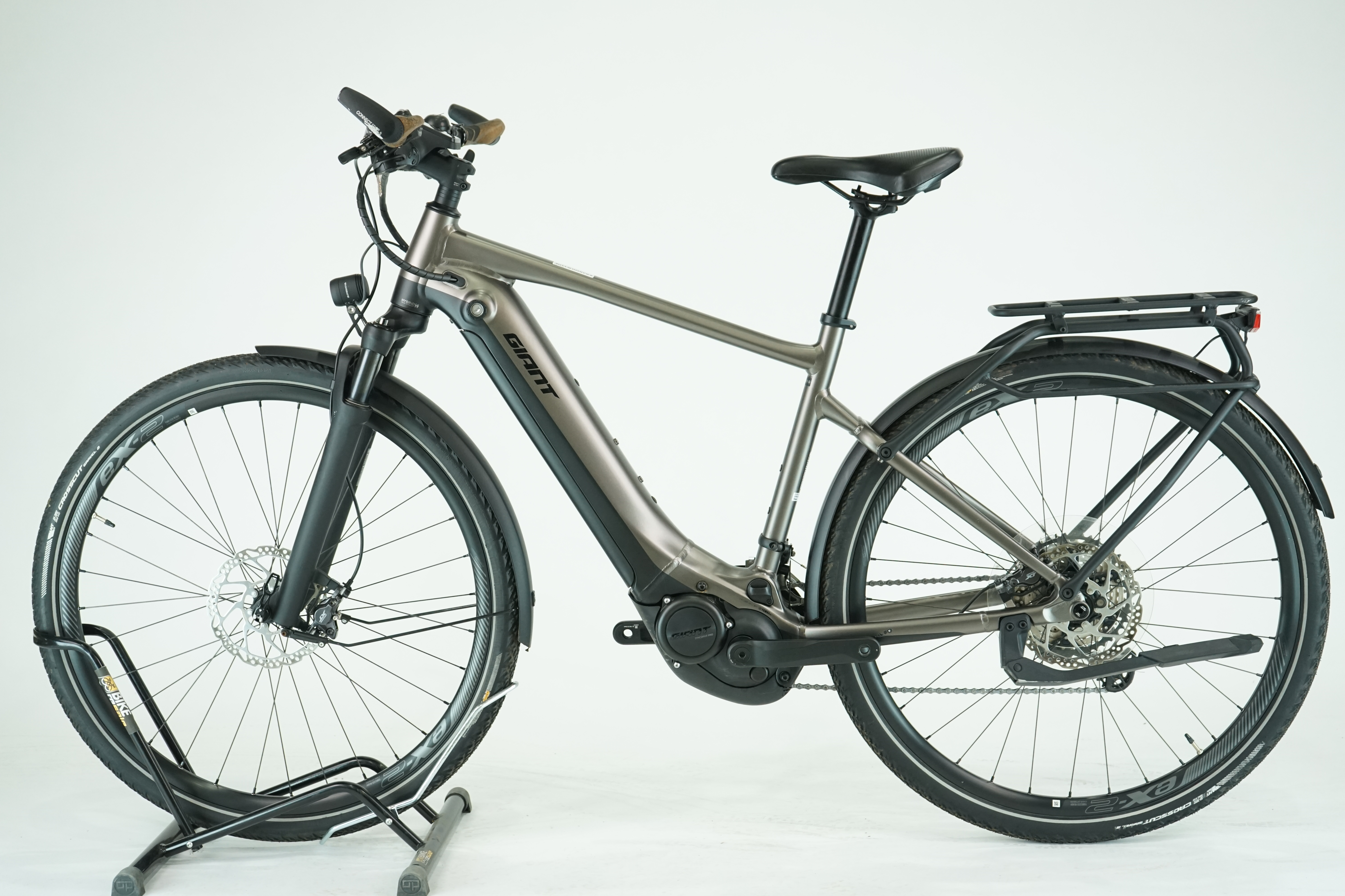 Giant Explore E+ Pro 0 GTS 2022 - Trekking E Bike - 621 Wh - Diamant