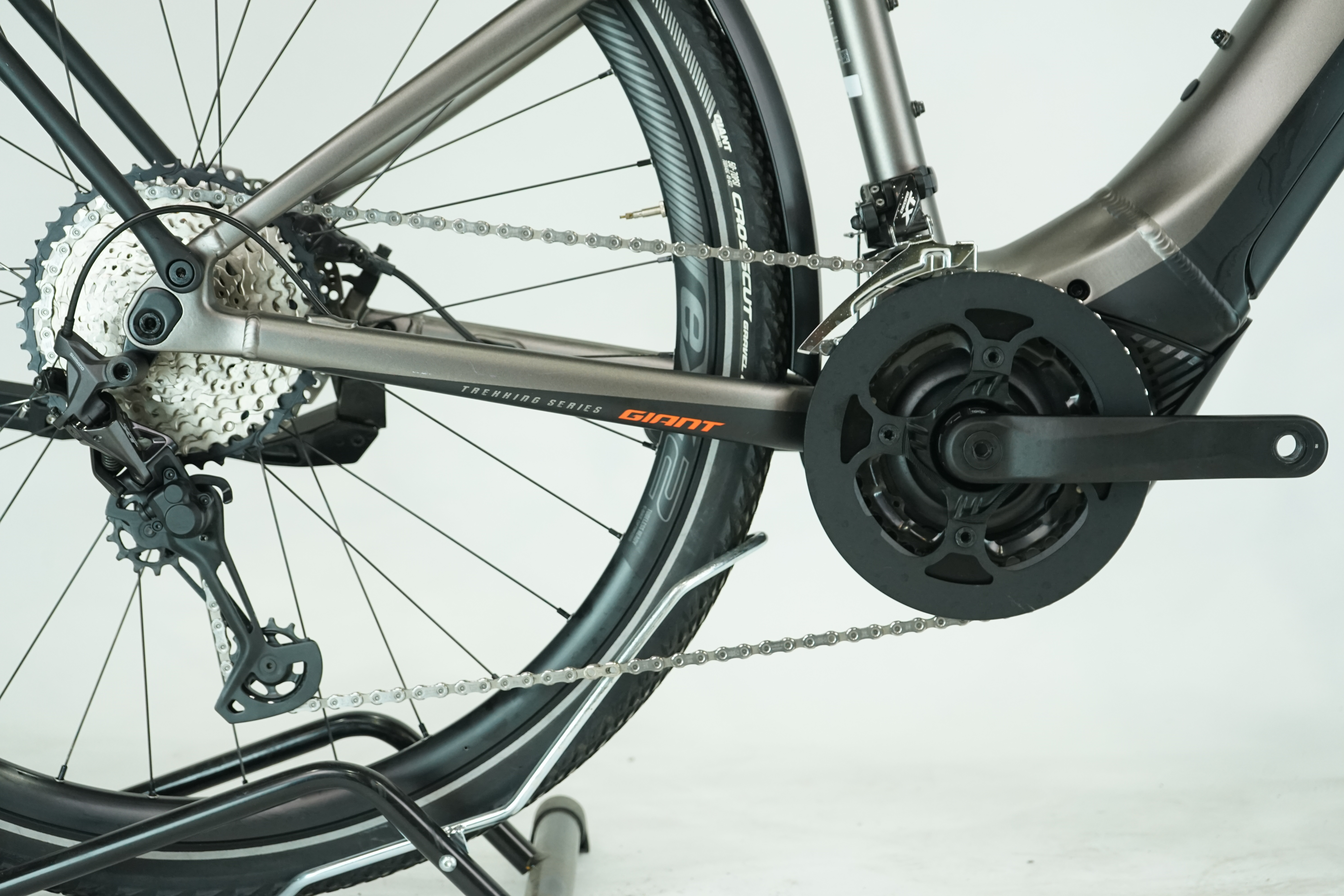 Giant Explore E+ Pro 0 GTS 2022 - Trekking E Bike - 621 Wh - Diamant