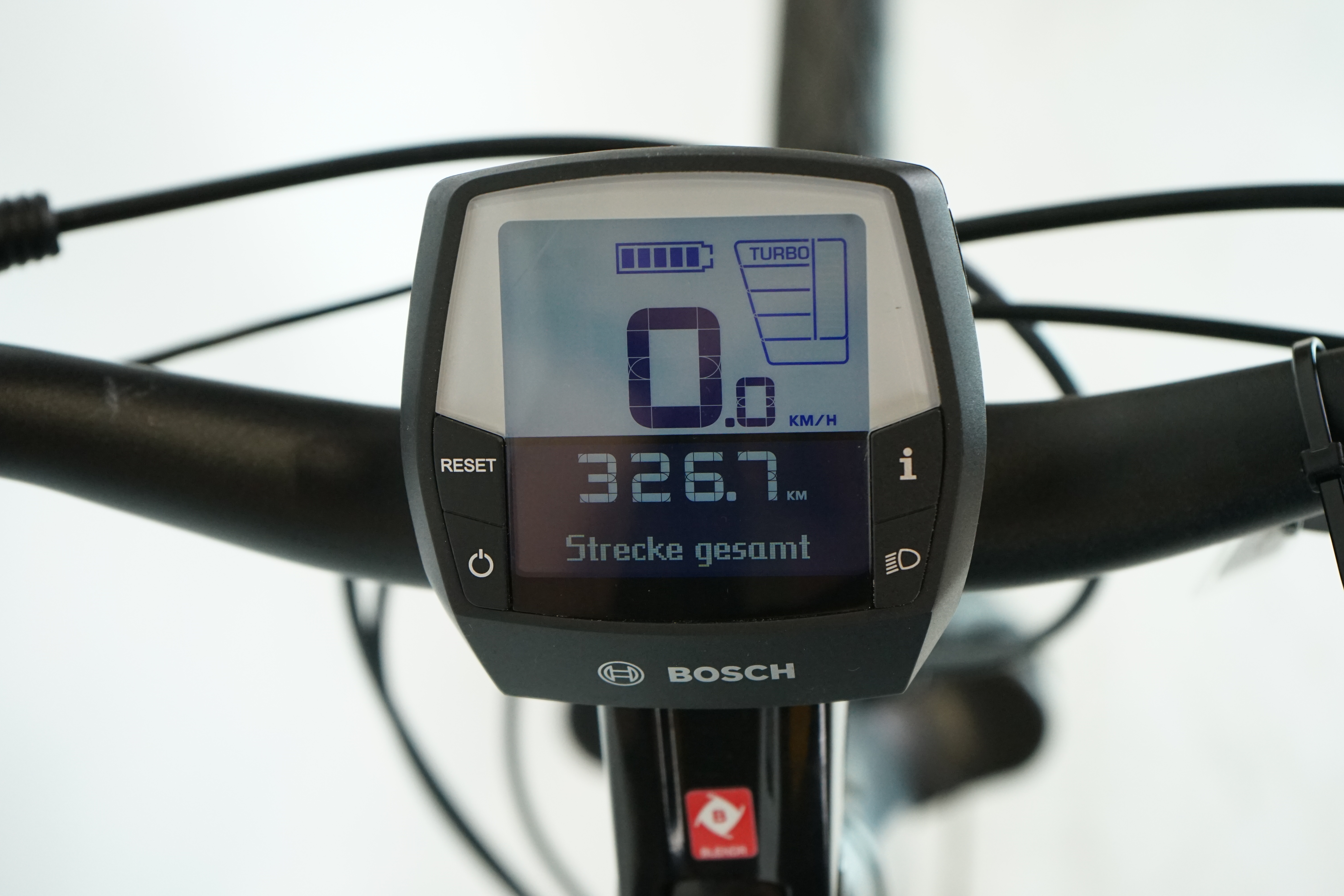 Diamant Mandara Deluxe+ 2022 - Trekking E Bike - 500 Wh - Diamant