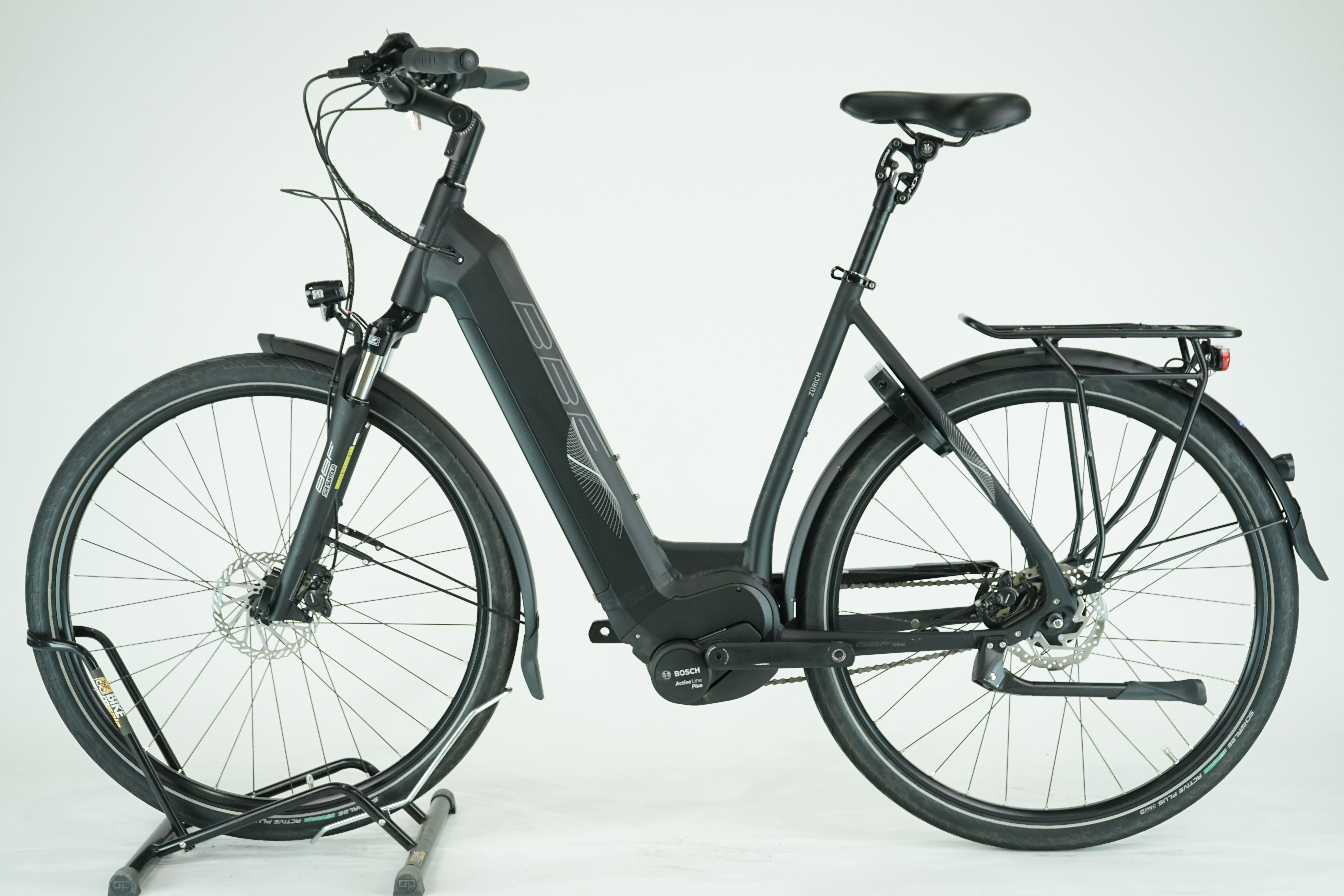 BBF Zürich 2023 - City E Bike - 500 Wh - Tiefeinsteiger