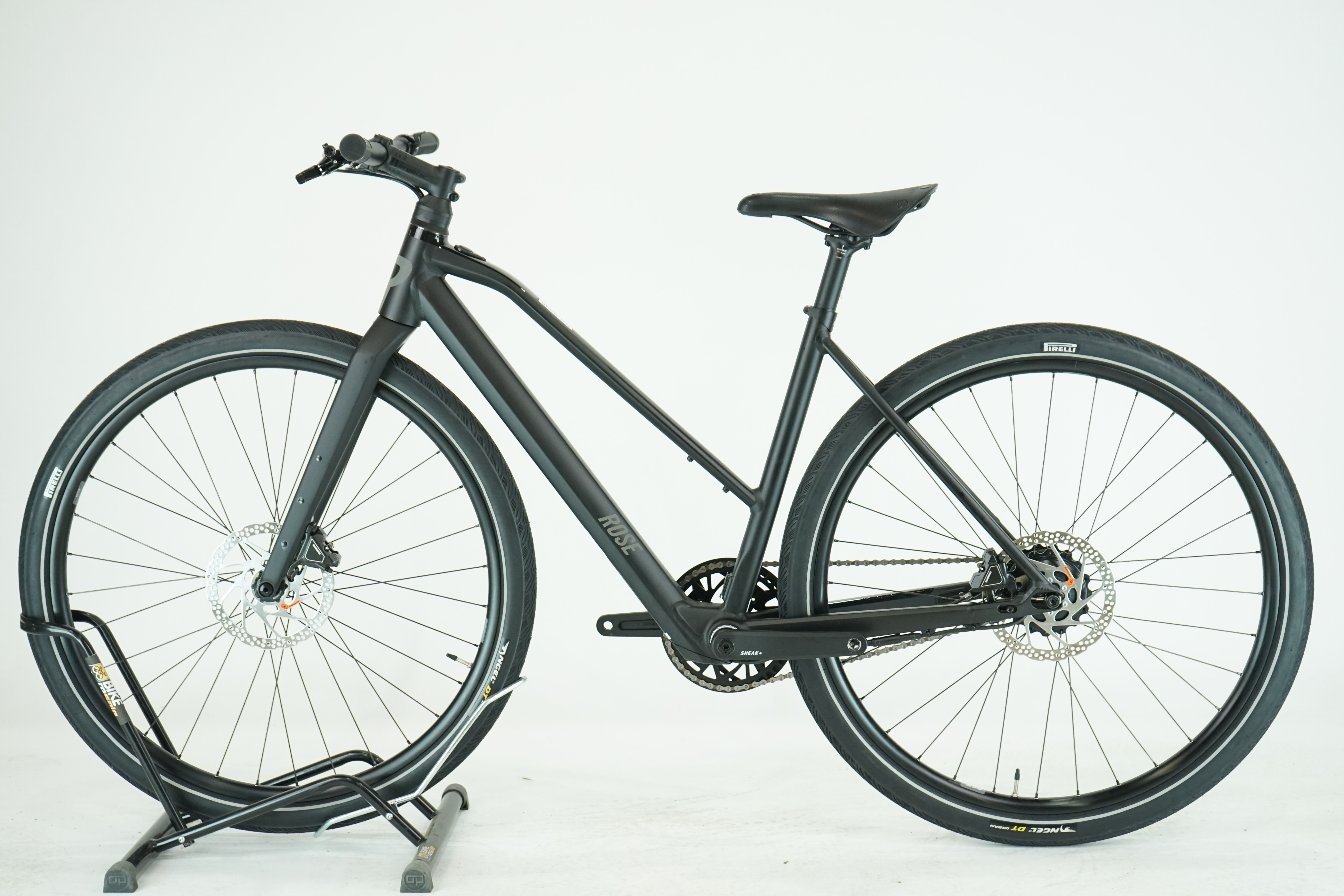 Rose SNEAK PLUS MidStep 2023 - City E Bike - 250 Wh - Damen Sport