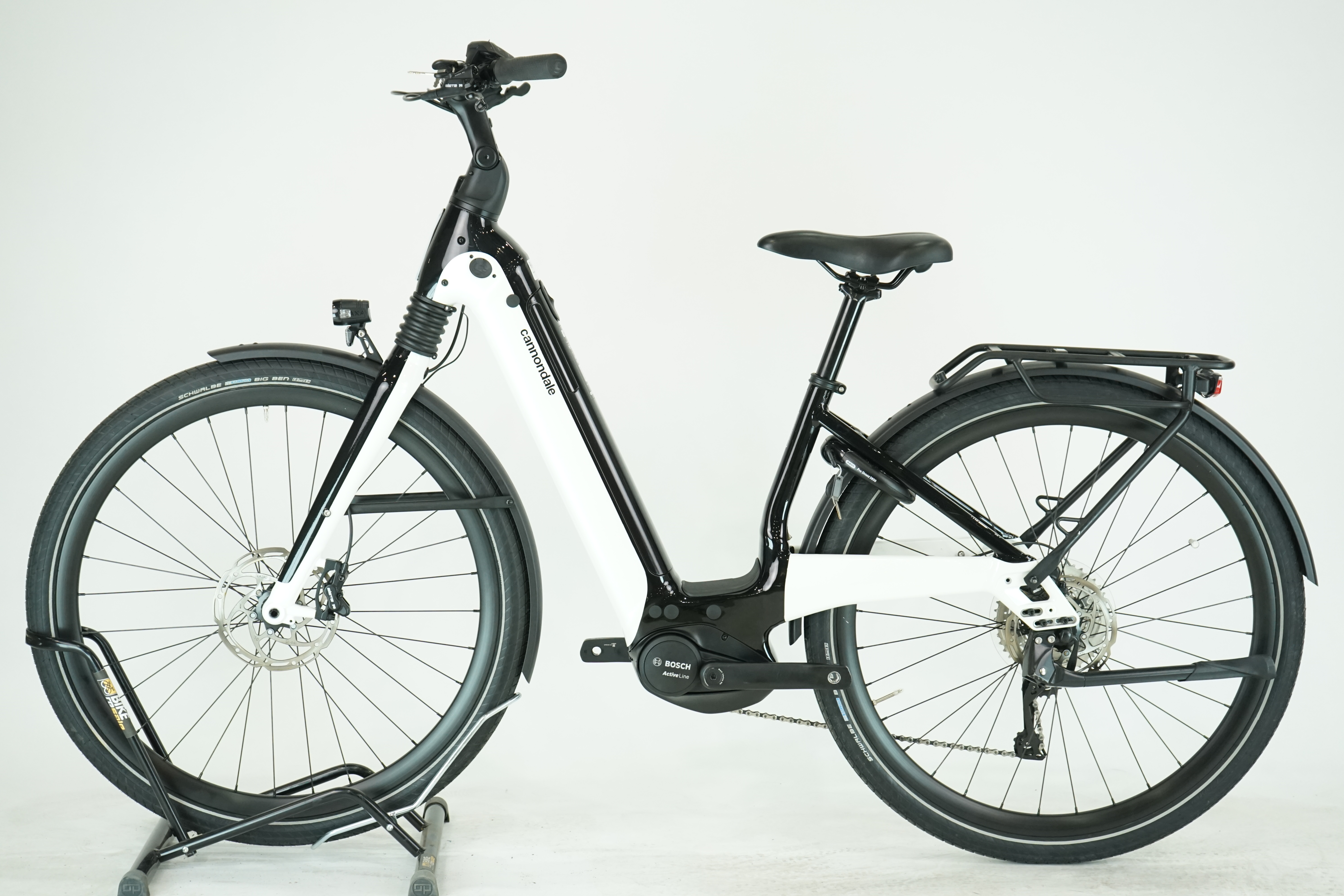 Cannondale Mavaro Neo 5+ 2022 - Trekking E Bike - 625 Wh - Tiefeinstieg