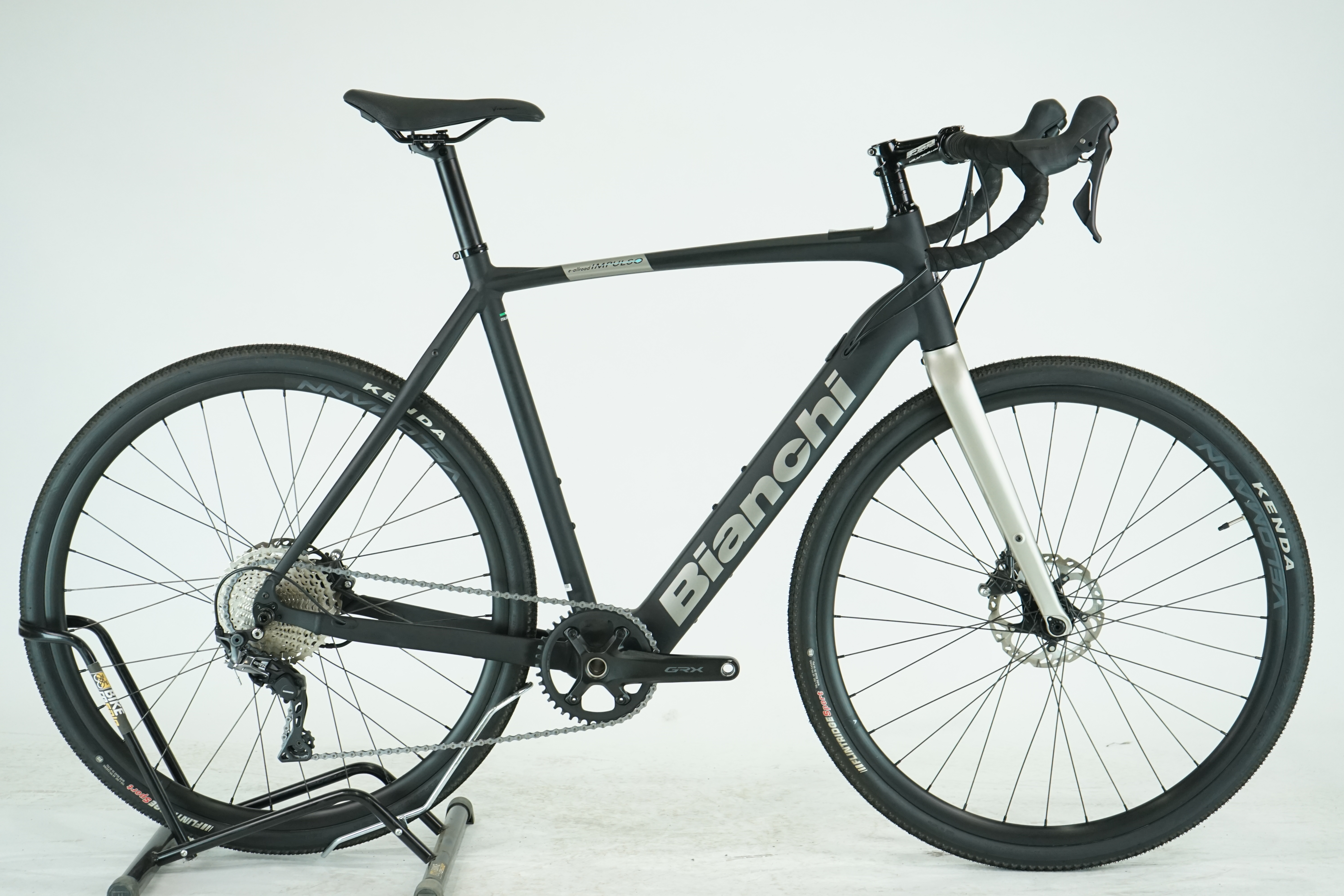 Bianchi Impulso E-Allorad GRX 600 2022 - Gravel E Bike - 250 Wh - Aluminium