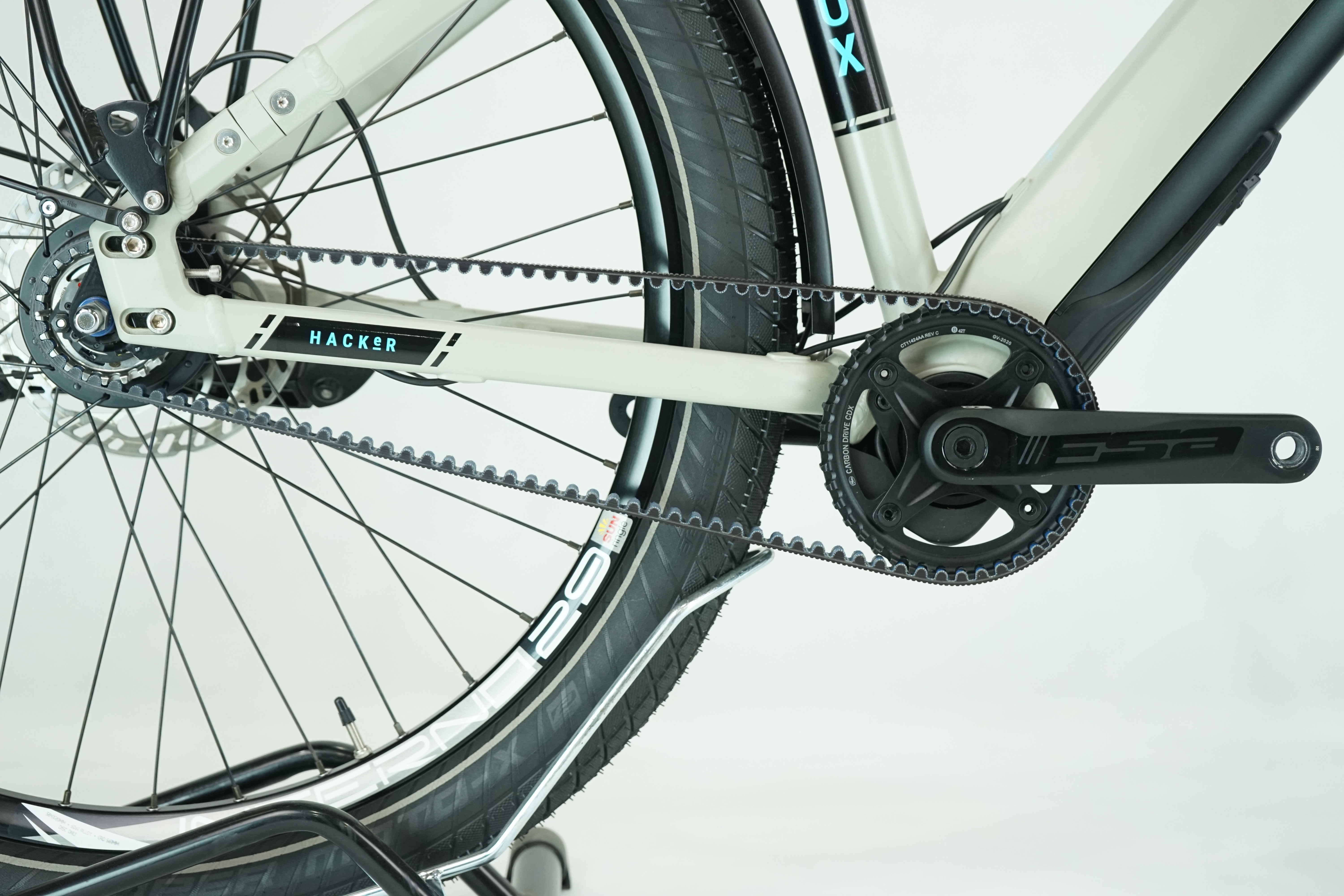 Nox Cycles Metropolis Hacker 2021 - SUV E Bike - 252 Wh - Riemen - 27,5 Zoll - Diamant