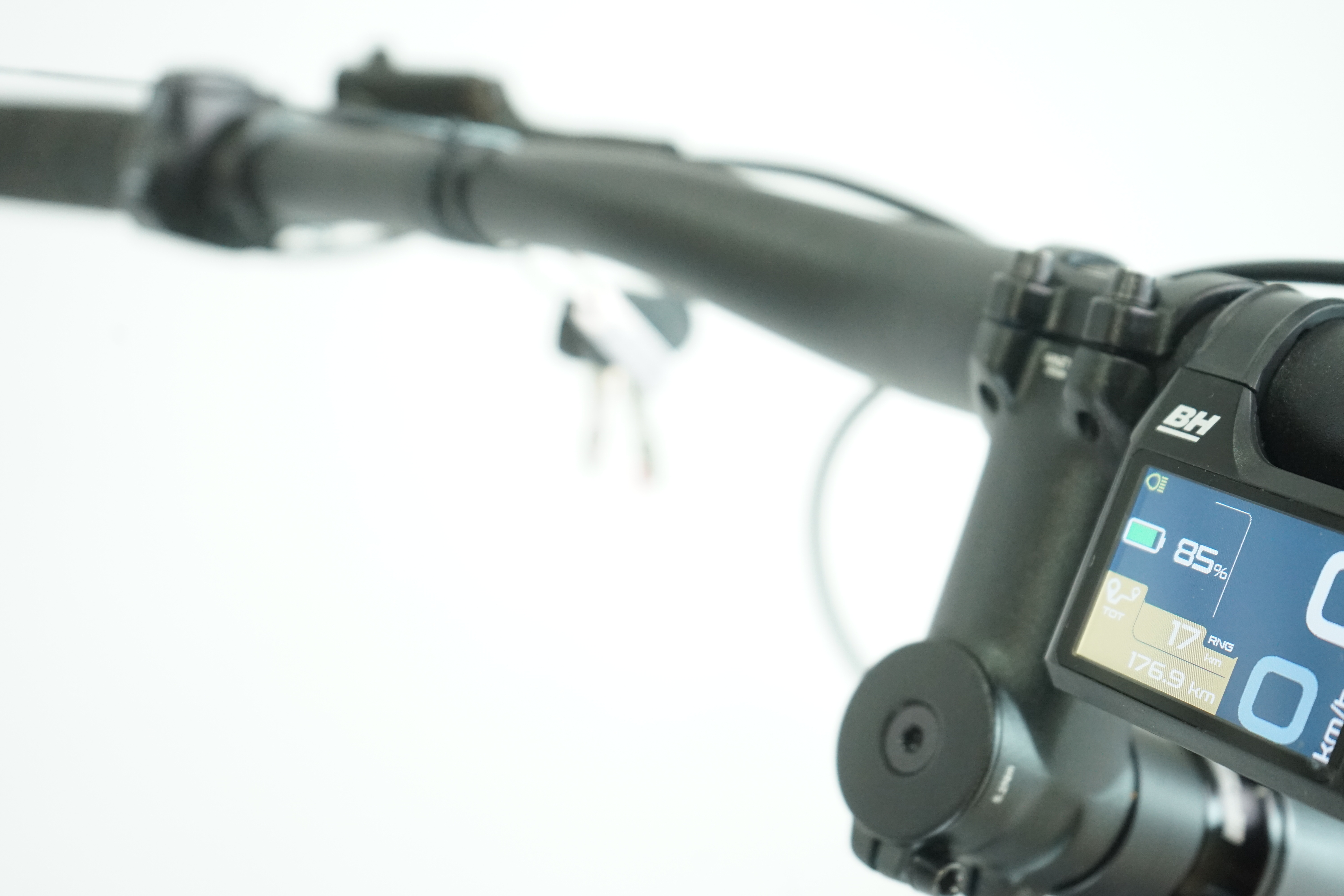 BH Atom LYNX 8.0 2022 - E-MTB Fully - 500 Wh - Aluminium - 29 Zoll