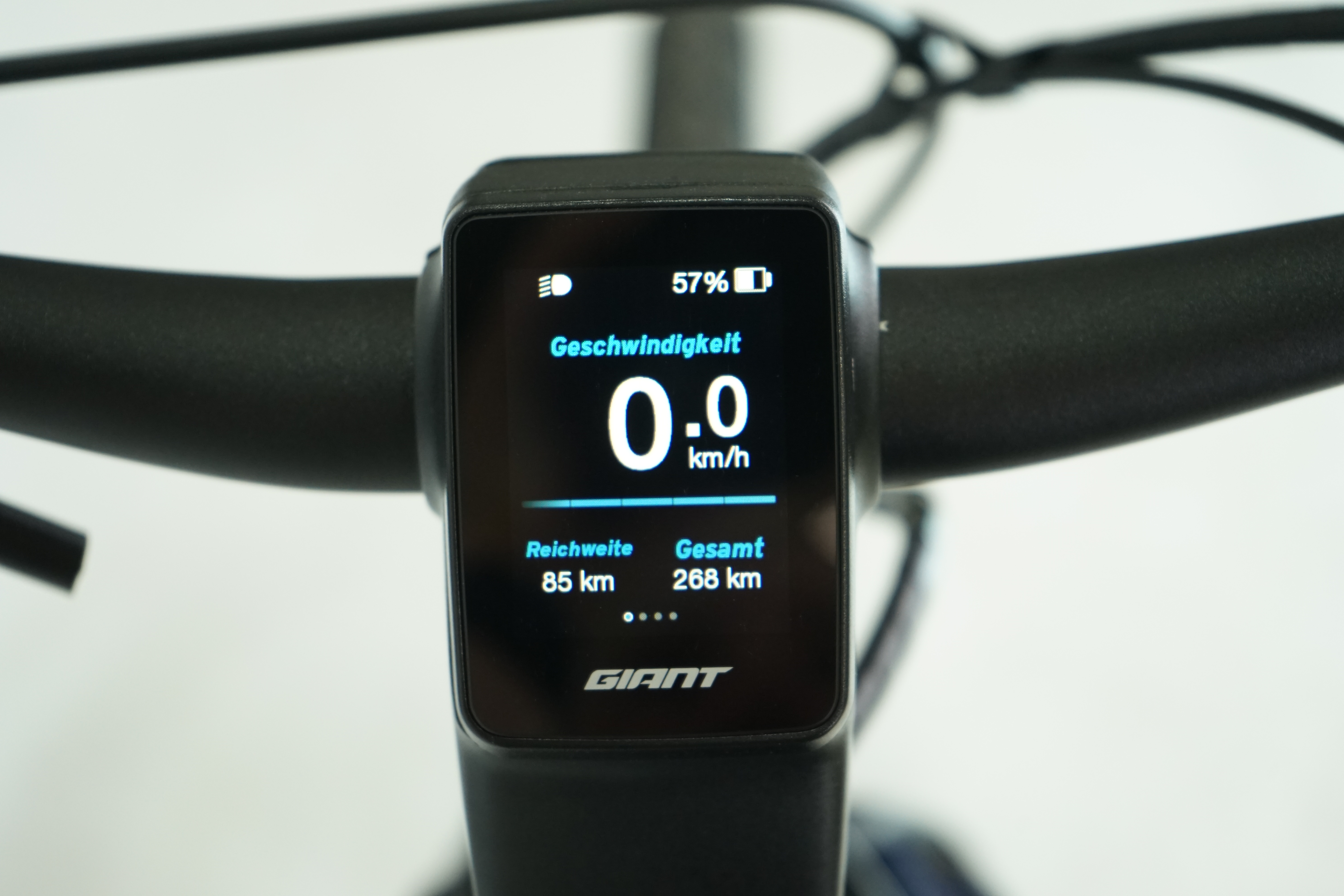 Giant DailyTour E+ 2 D GTS 2022 - Trekking E Bike - 625 Wh - Diamant