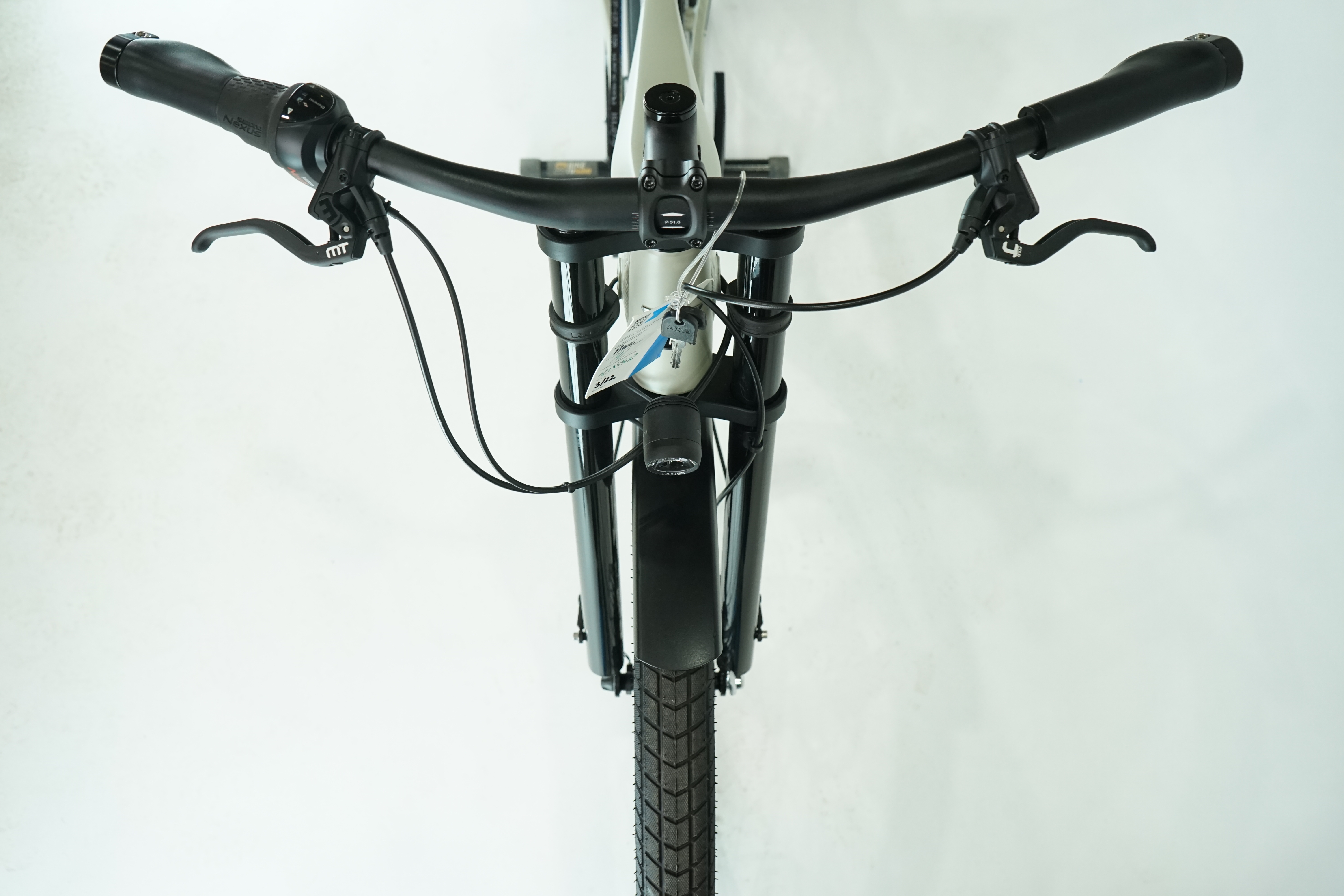 Nox Cycles Metropolis Hacker 2021 - City E Bike - 252 Wh - Riemen - 27,5 Zoll - Diamant