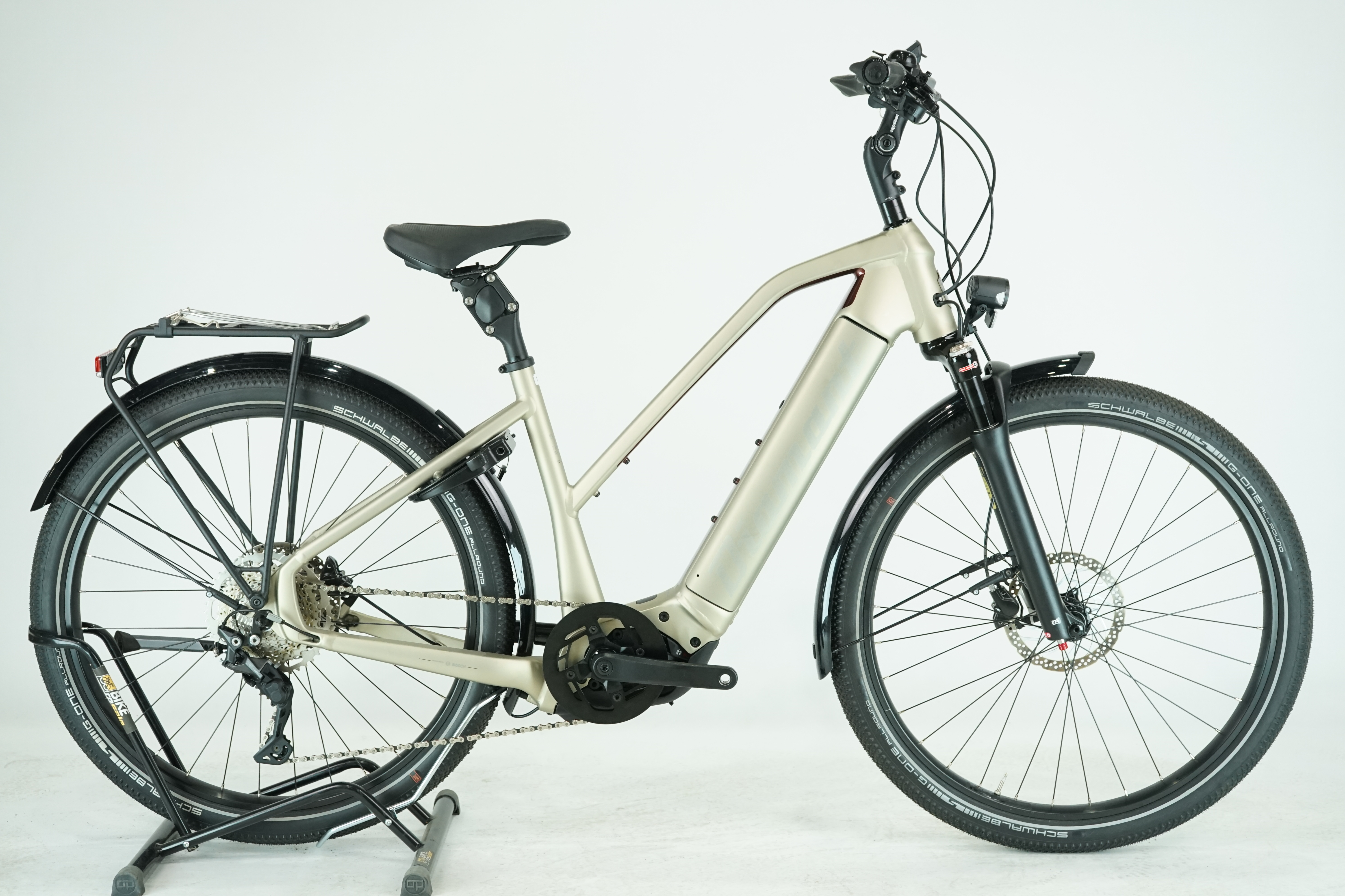 Diamant Zouma Deluxe+ 2023 - Trekking E Bike - 625 Wh - 27,5 Zoll - Damen Sport