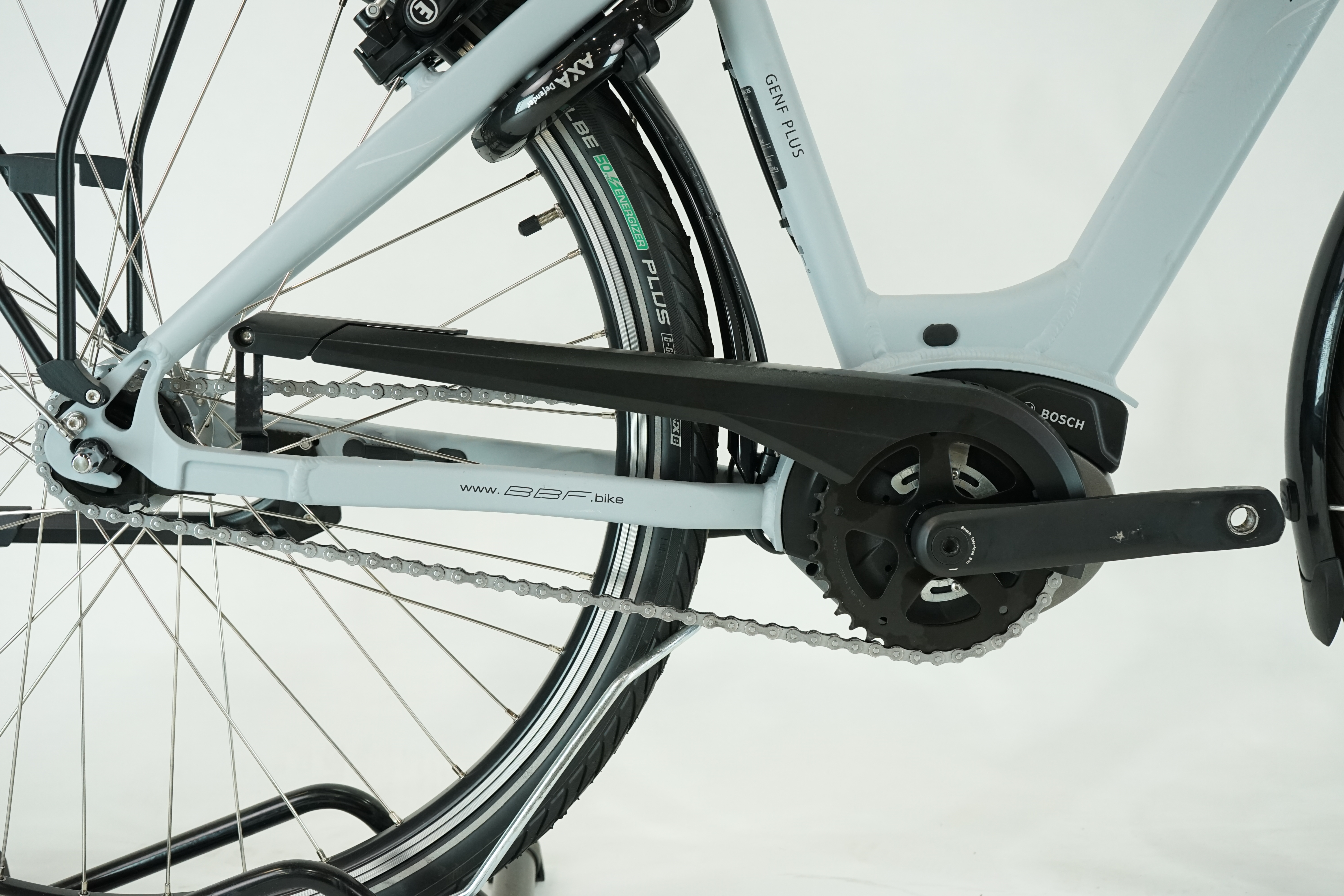 BBF Genf Plus 2022 - City E Bike - 400 Wh - Tiefeinsteiger - 28 Zoll 