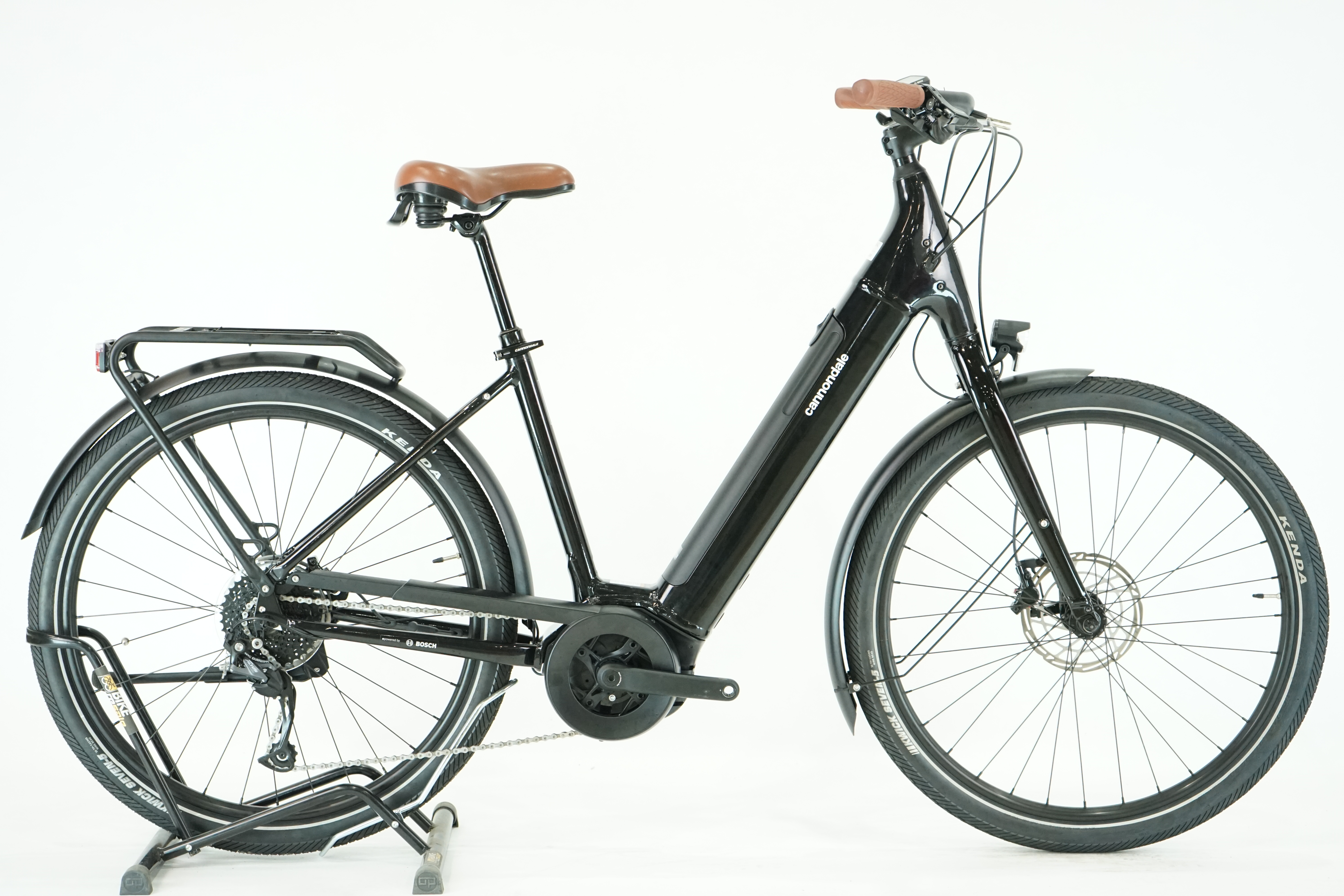 Cannondale Adventure Neo 3.1 EQ 2022 - Trekking E Bike - 400 Wh - Tiefeinsteiger