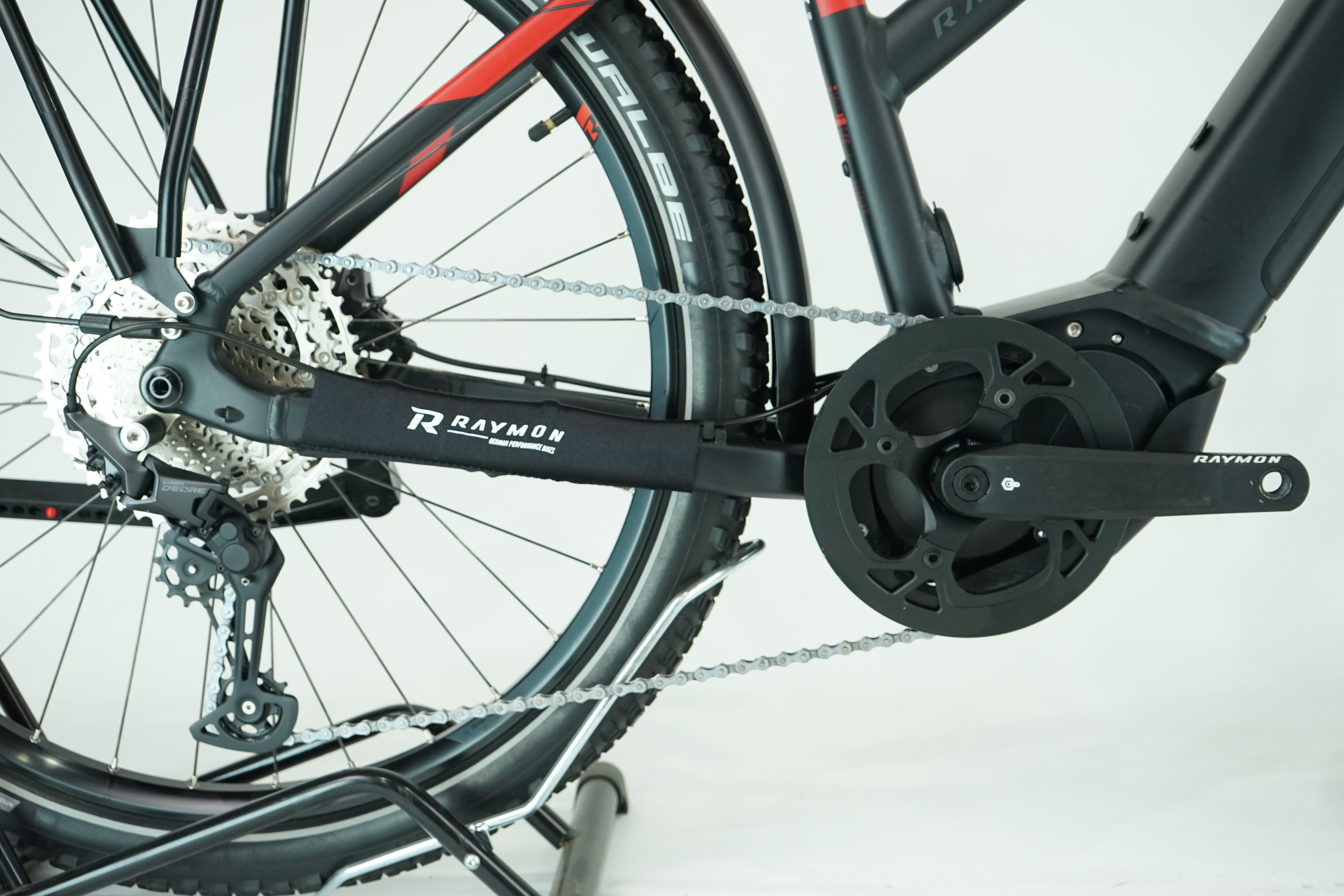 Raymon Crossray E 7.0 2022 - Trekking E Bike - 630 Wh - 27,5 Zoll - Damen Sport