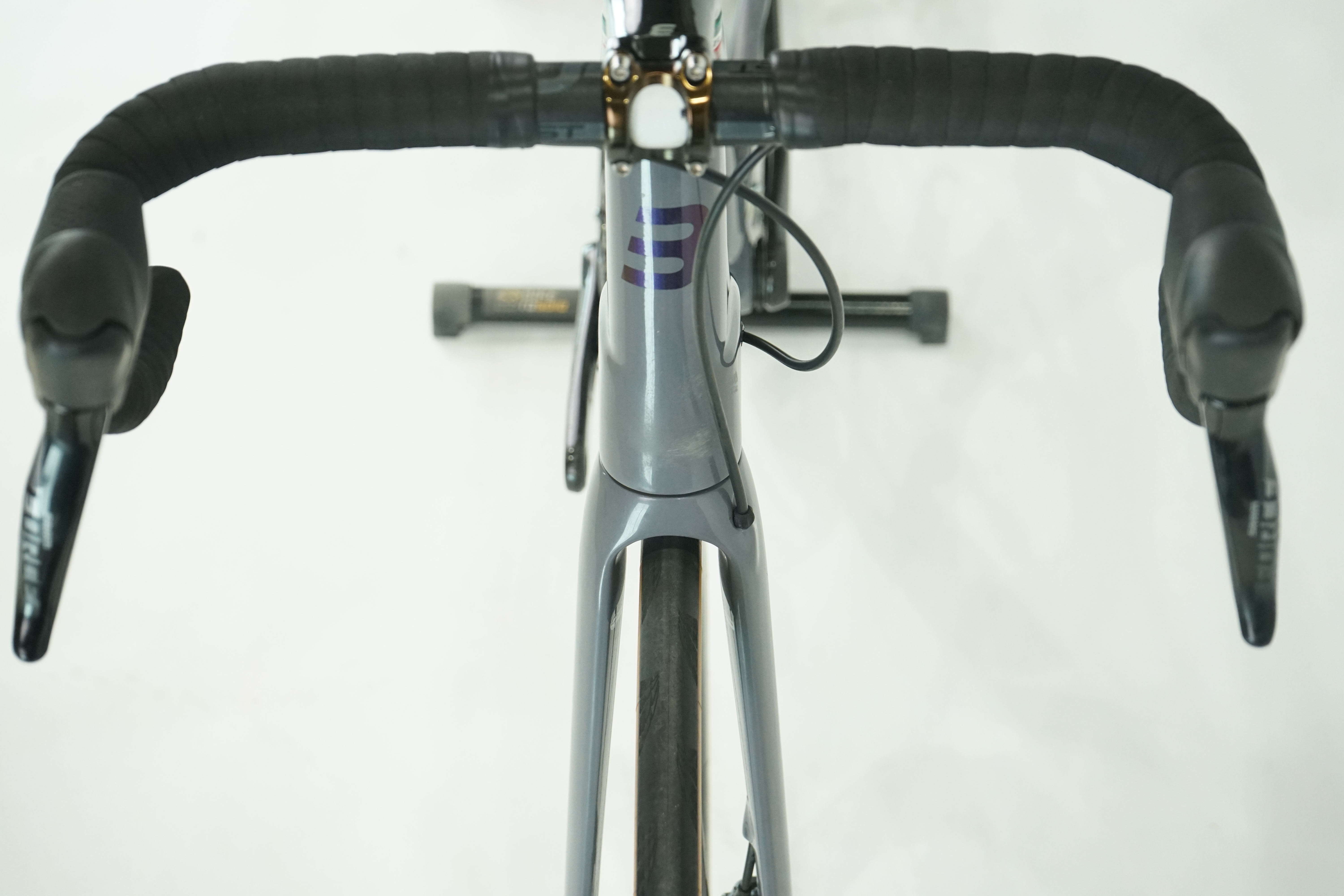 Basso Astra Disc 2021 - Rennrad - Carbon 