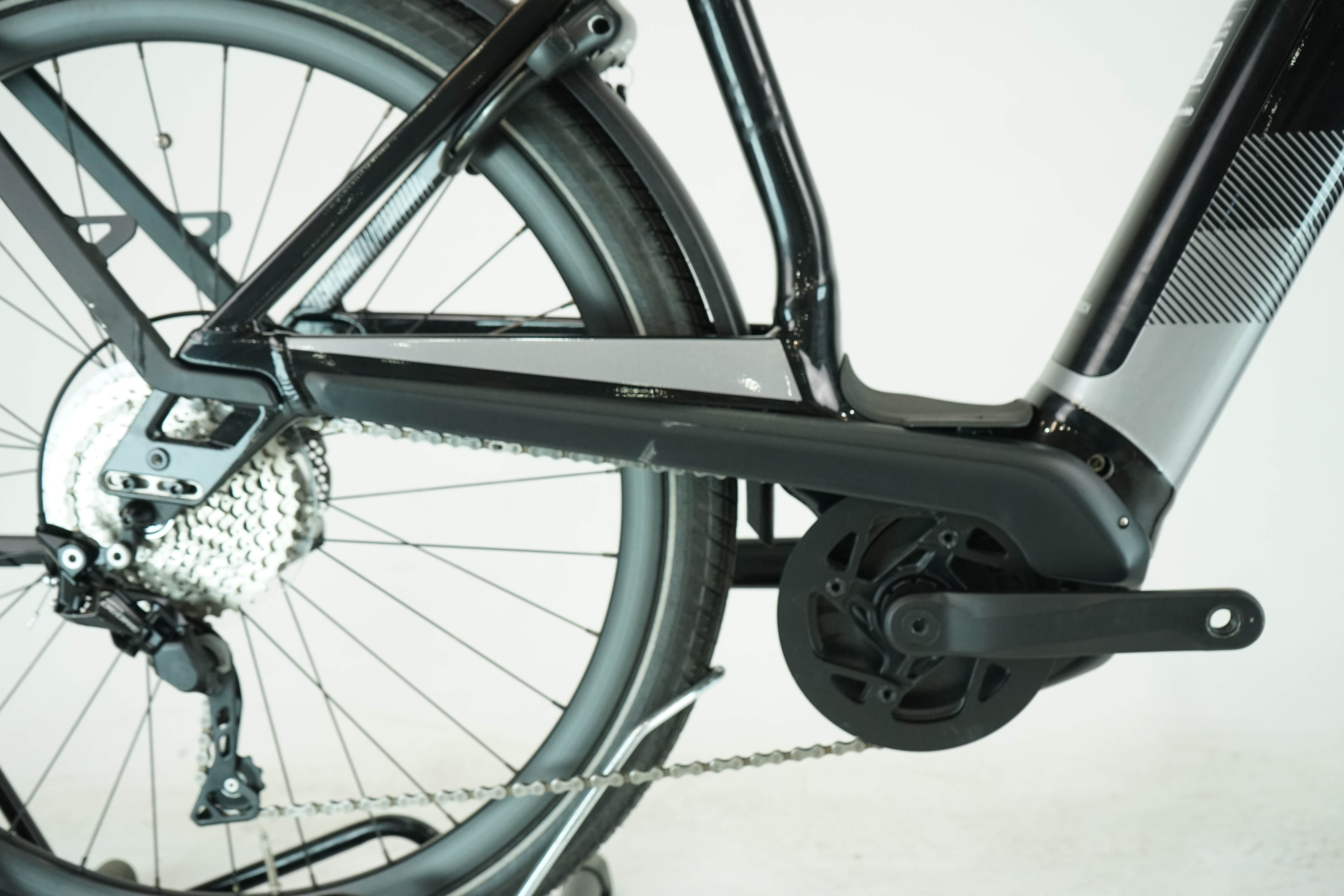 Cannondale Mavaro Neo 3 2023 - Trekking E Bike - 625 Wh - Tiefeinstieg