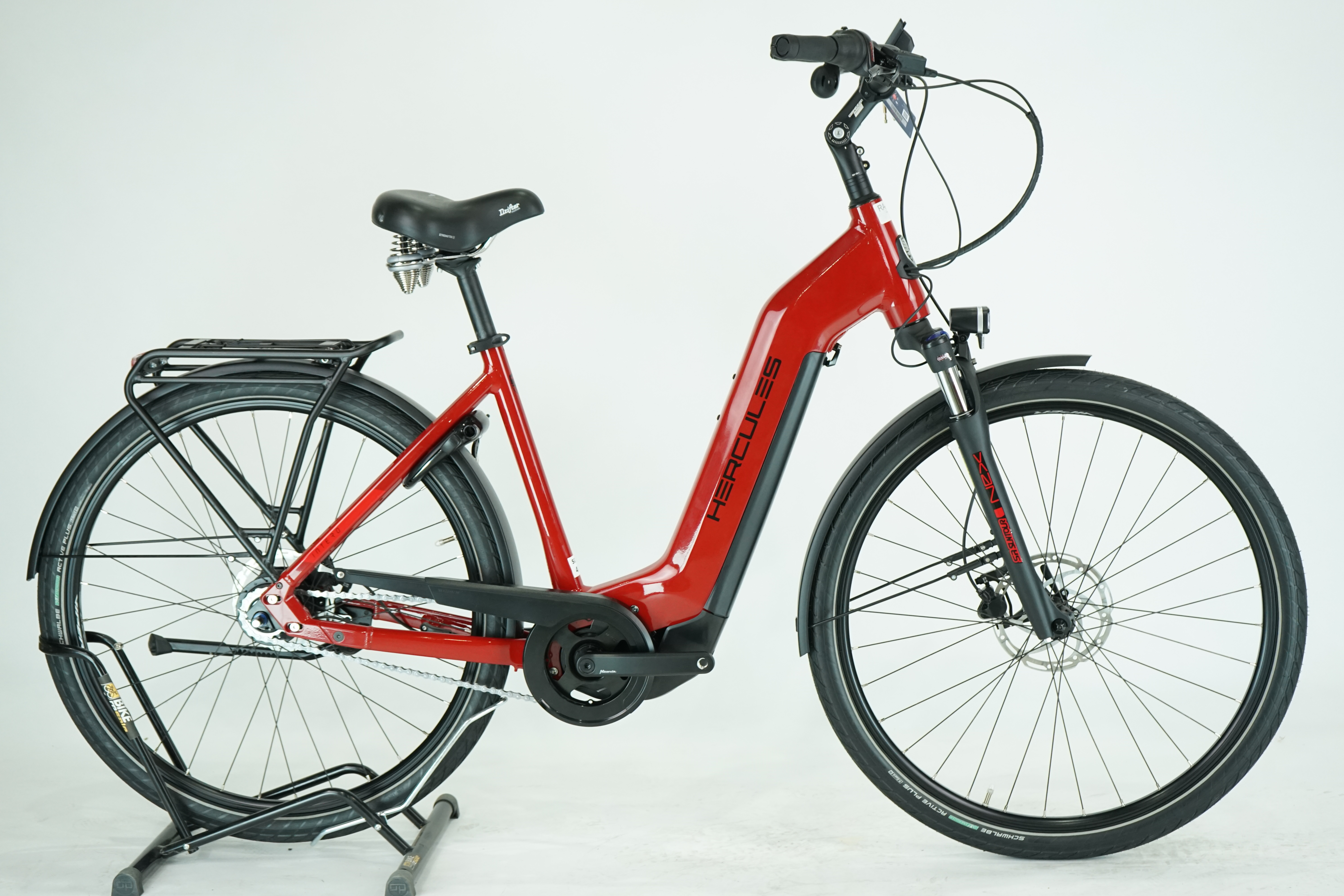 Hercules Intero I-R8 2023 - Trekking E Bike - 630 Wh - Tiefeinsteiger