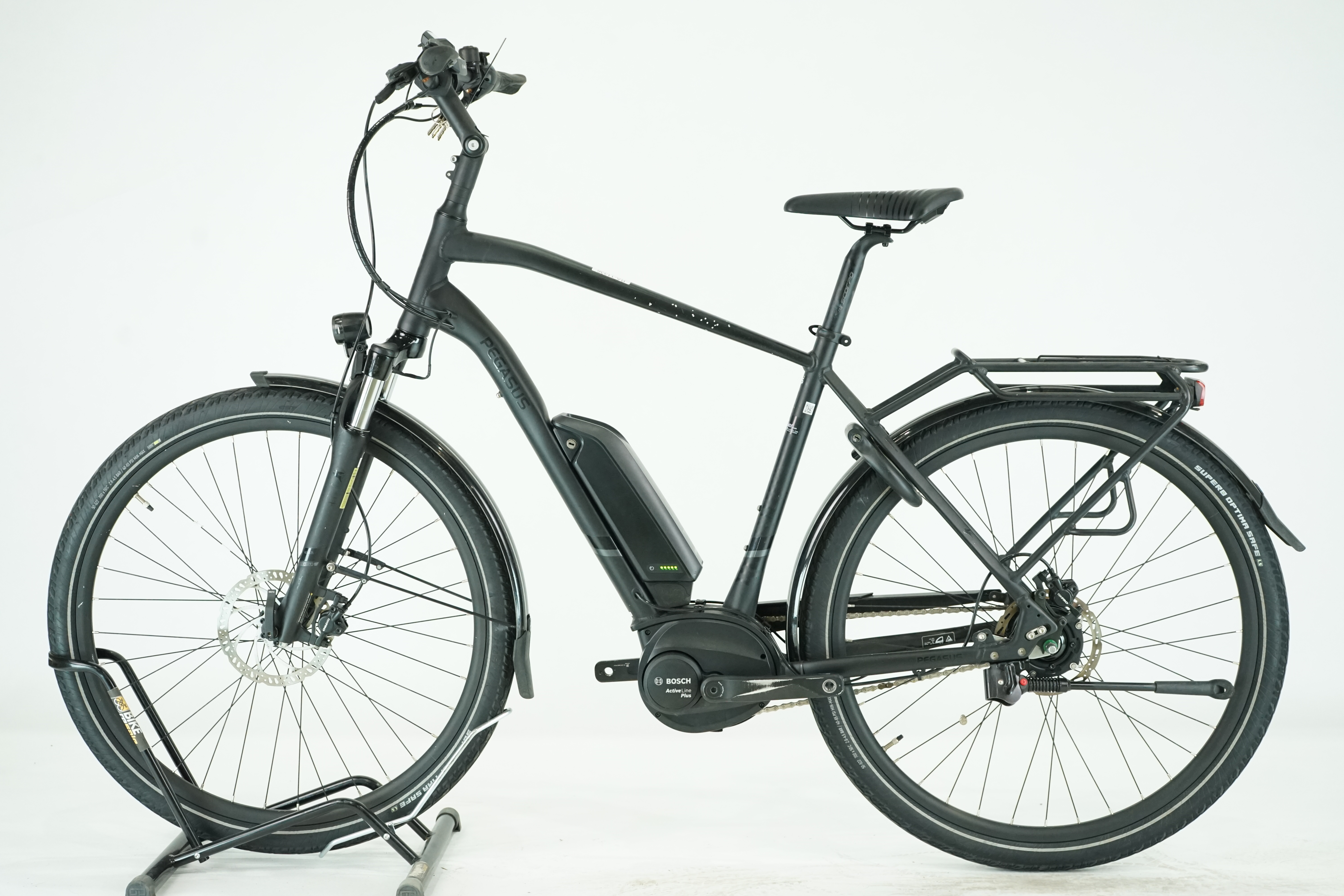 PEGASUS Solero E8R 2022 - City E Bike - 500 Wh - Diamant - 28 Zoll