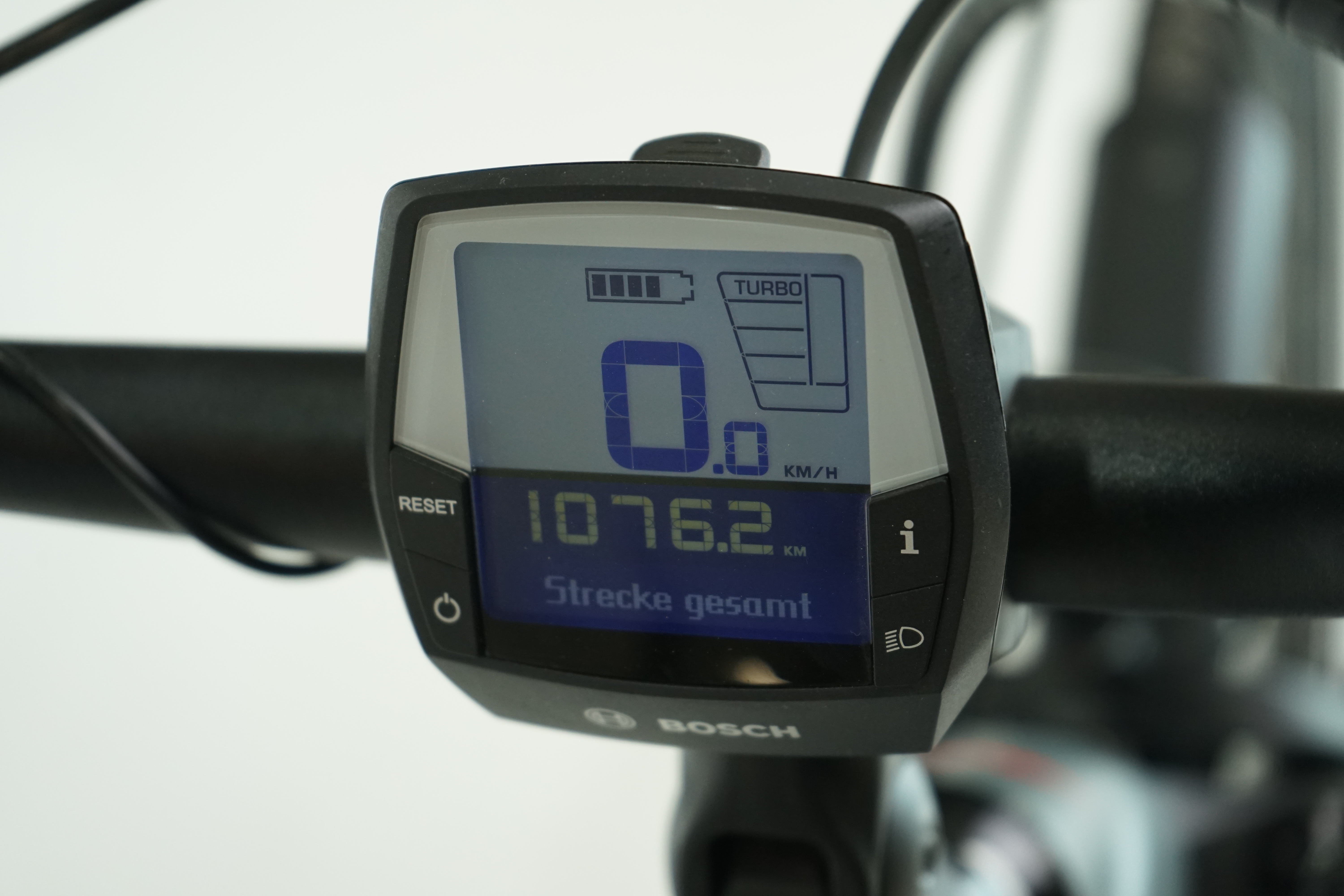 Victoria eManufaktur 11.9 2023 - Trekking E Bike - 625 Wh - Riemen - Diamant