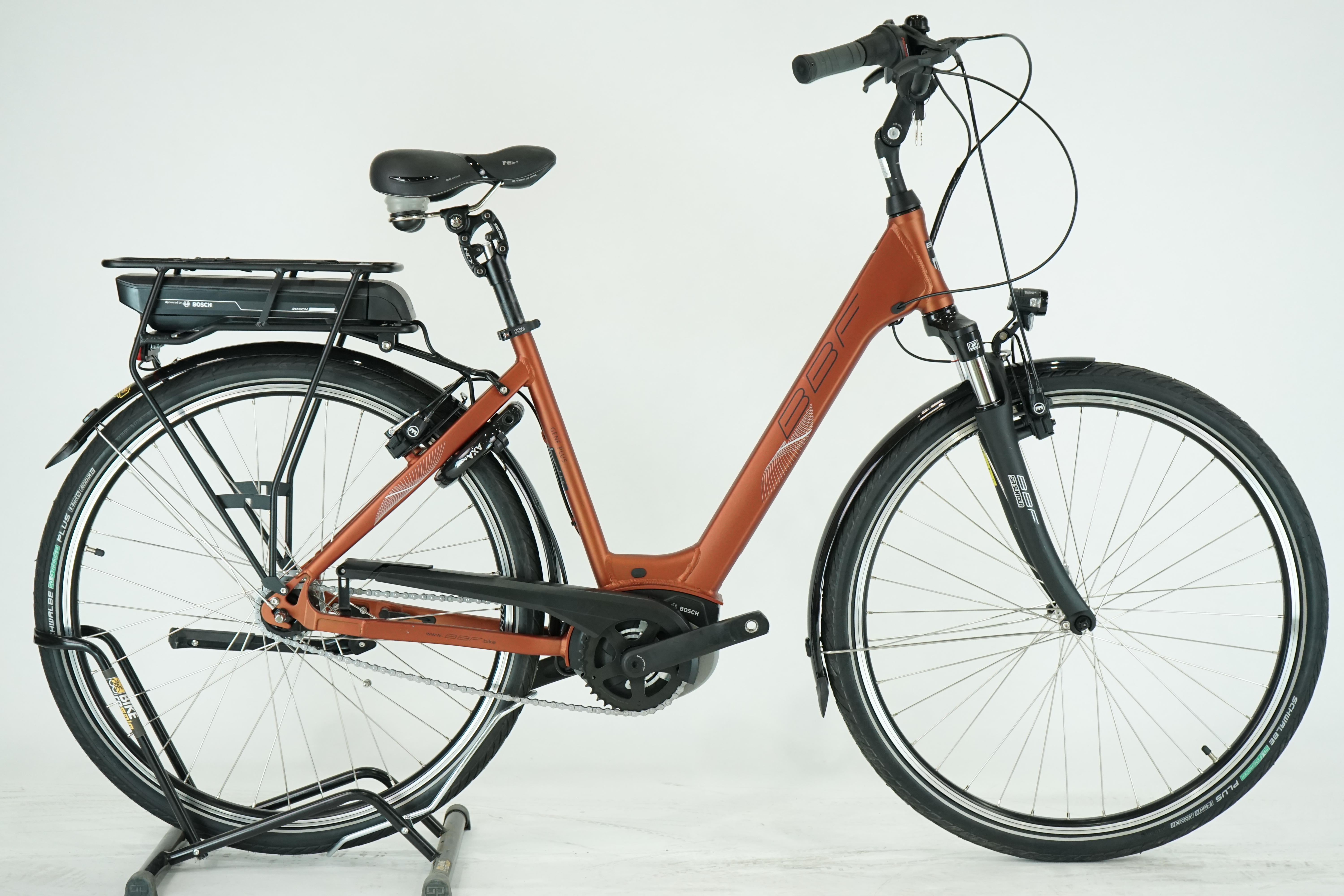BBF Genf Plus 2022 - City E Bike - 400 Wh - Tiefeinsteiger - 28 Zoll
