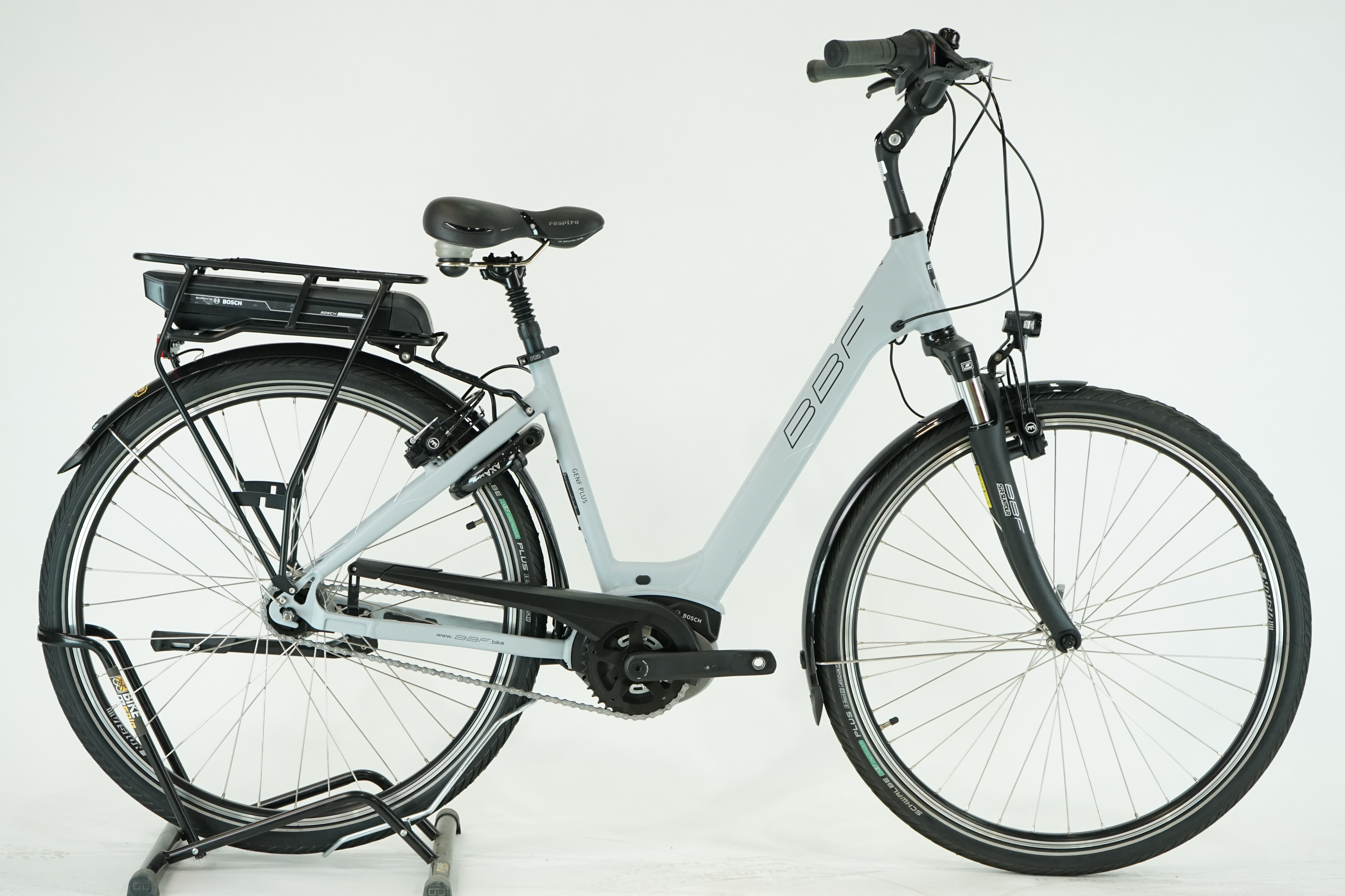 BBF Genf Plus 2022 - City E Bike - 400 Wh - Tiefeinsteiger - 28 Zoll 