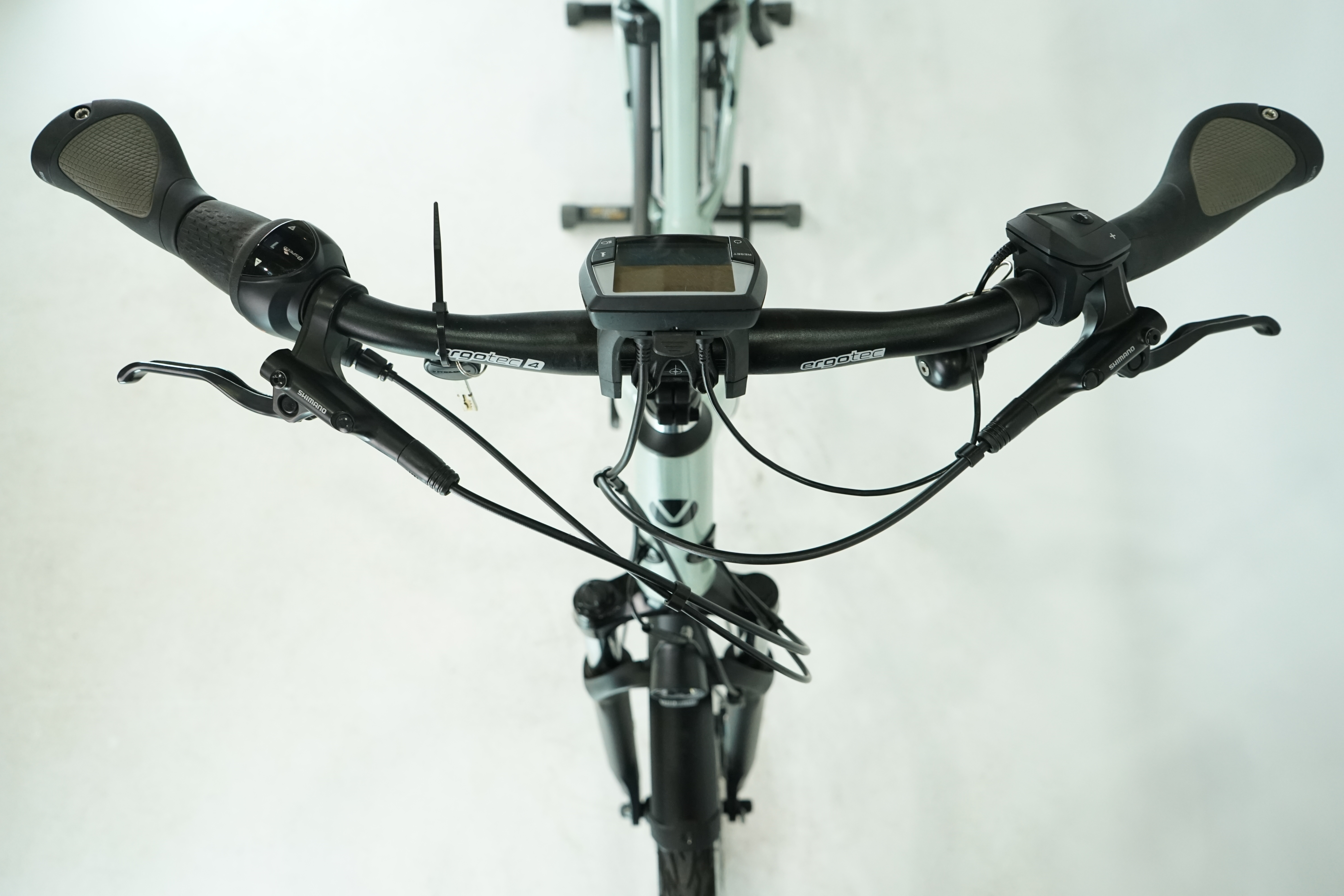 Velo de Ville AEB400 2022 - City E Bike - 500 Wh - Riemen - Rücktritt - Tiefeinstieg