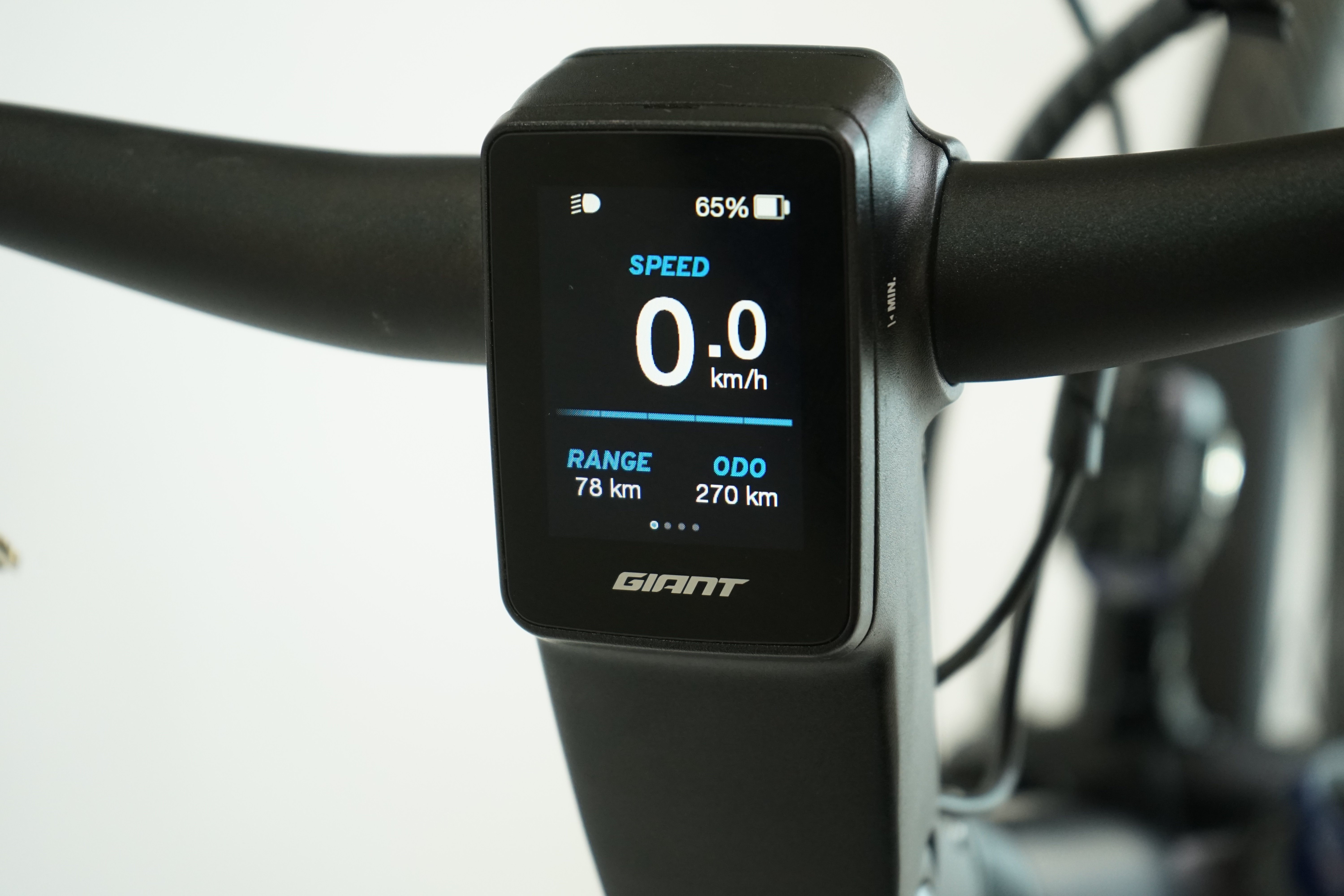 Giant Daily Tour E+ 3 LDS 2022 - Trekking E Bike - 500 Wh - Tiefeinstieg