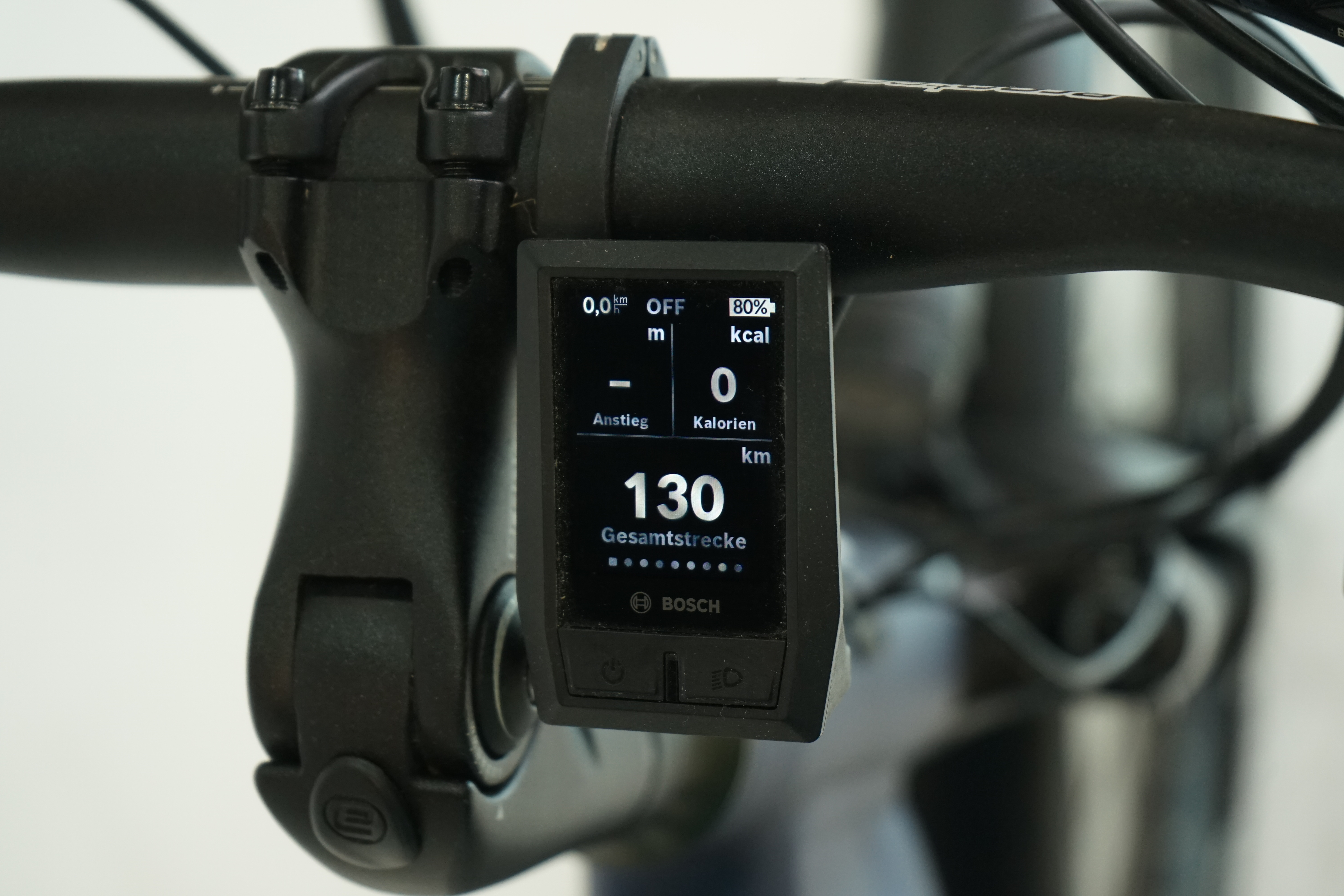 Velo de Ville SEB 890 SUV 2023 - All Terrain E Bike - Riemen - 27,5 Zoll - Tiefeinstieg