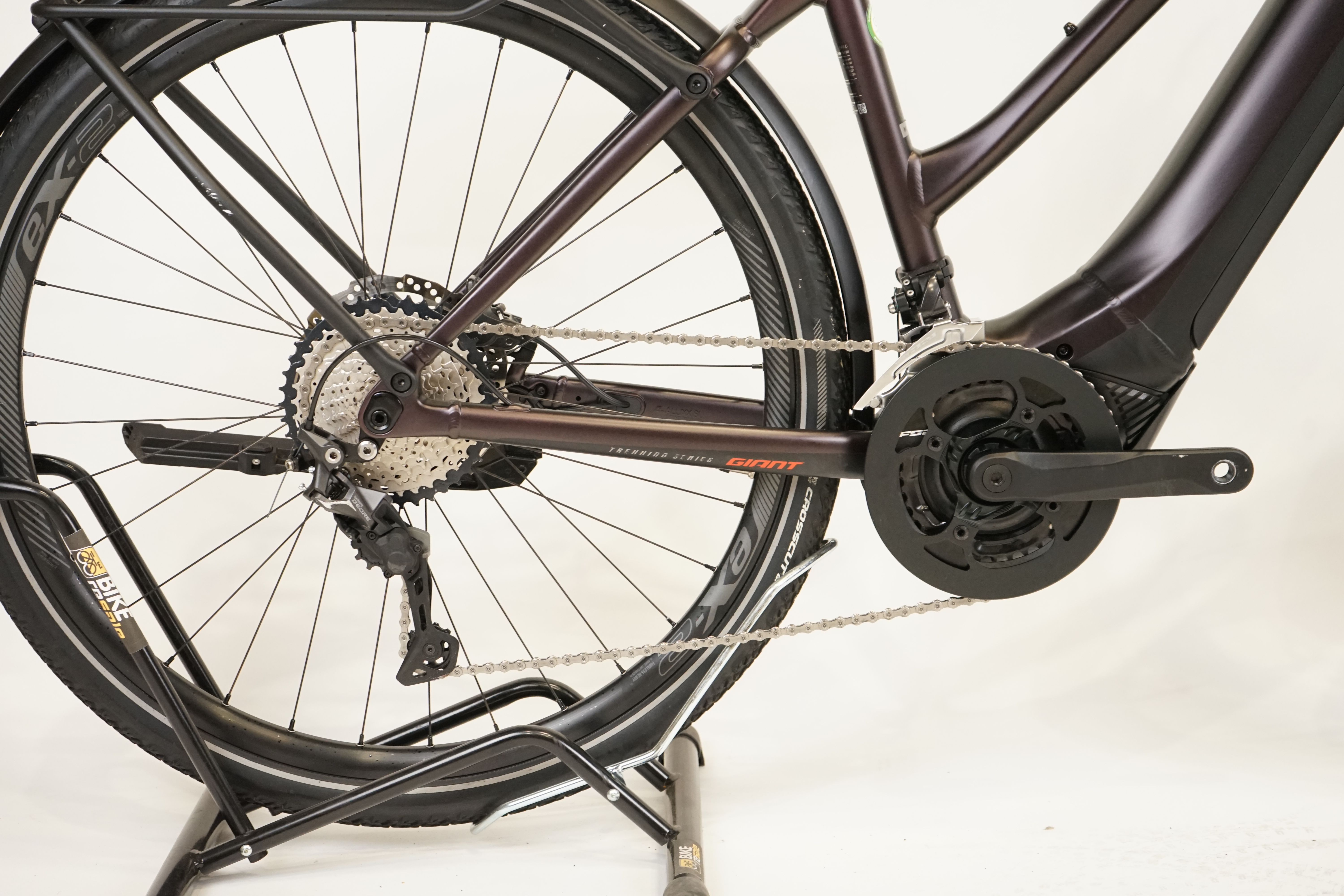 Giant Explore E+ Pro 1 2021 - Trekking E-Bike - 625 Wh - Damen Sport