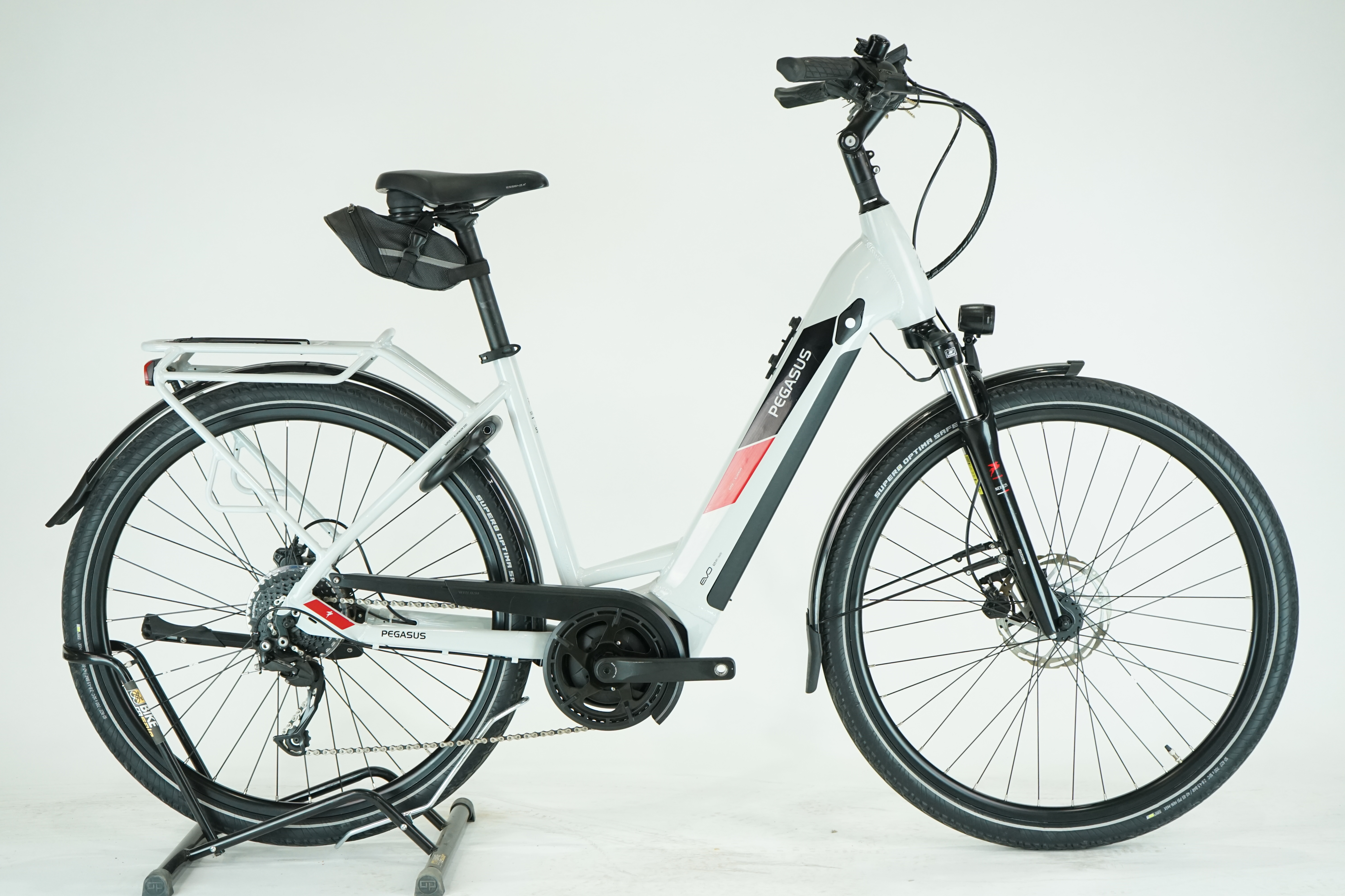 Pegasus Solero Evo 9 2022 - Trekking E Bike - 500Wh - Tiefeinstieg