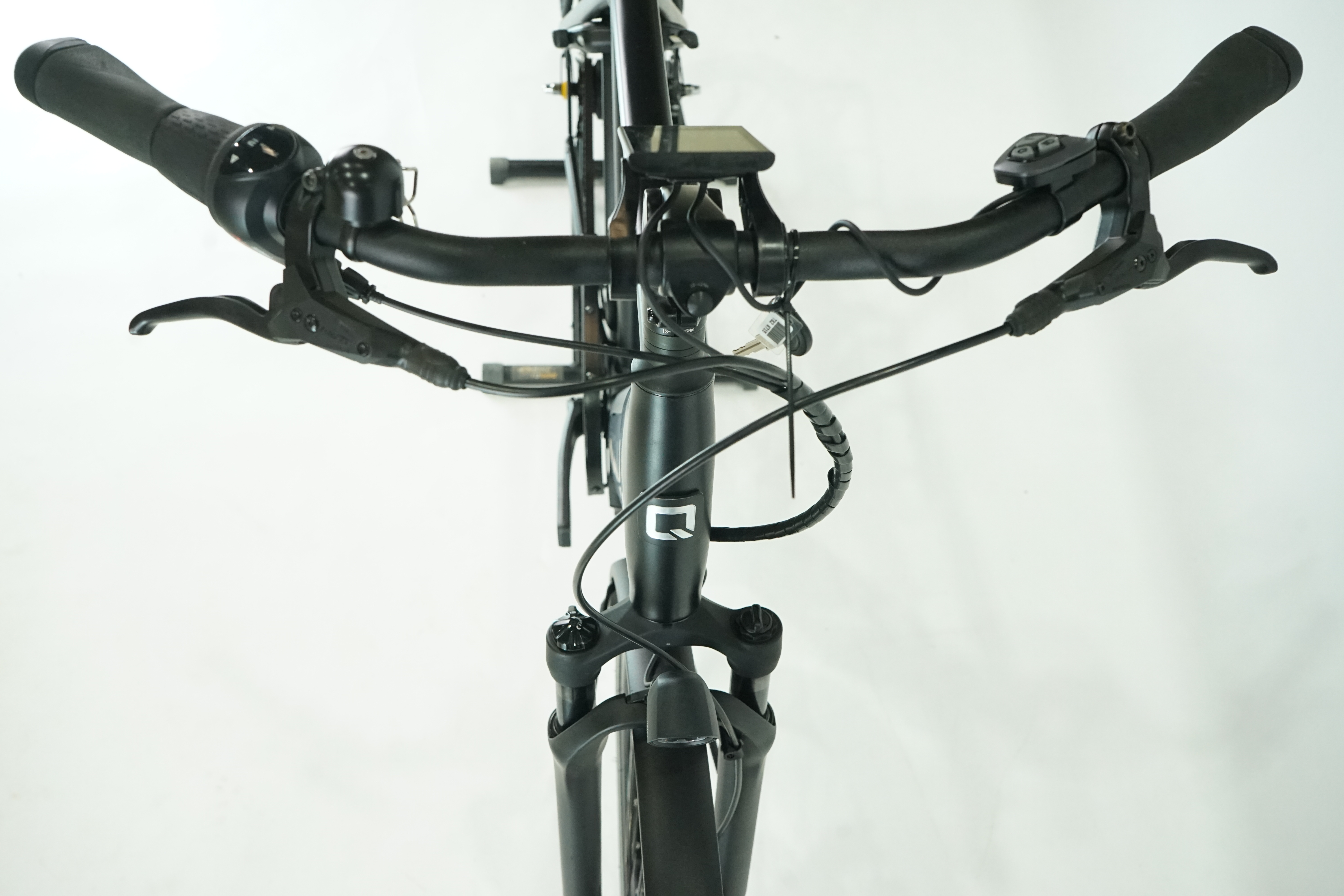 Qwic Premium i MN7+ 2022 - City E Bike - 540 Wh - Riemen - Diamantrahmen