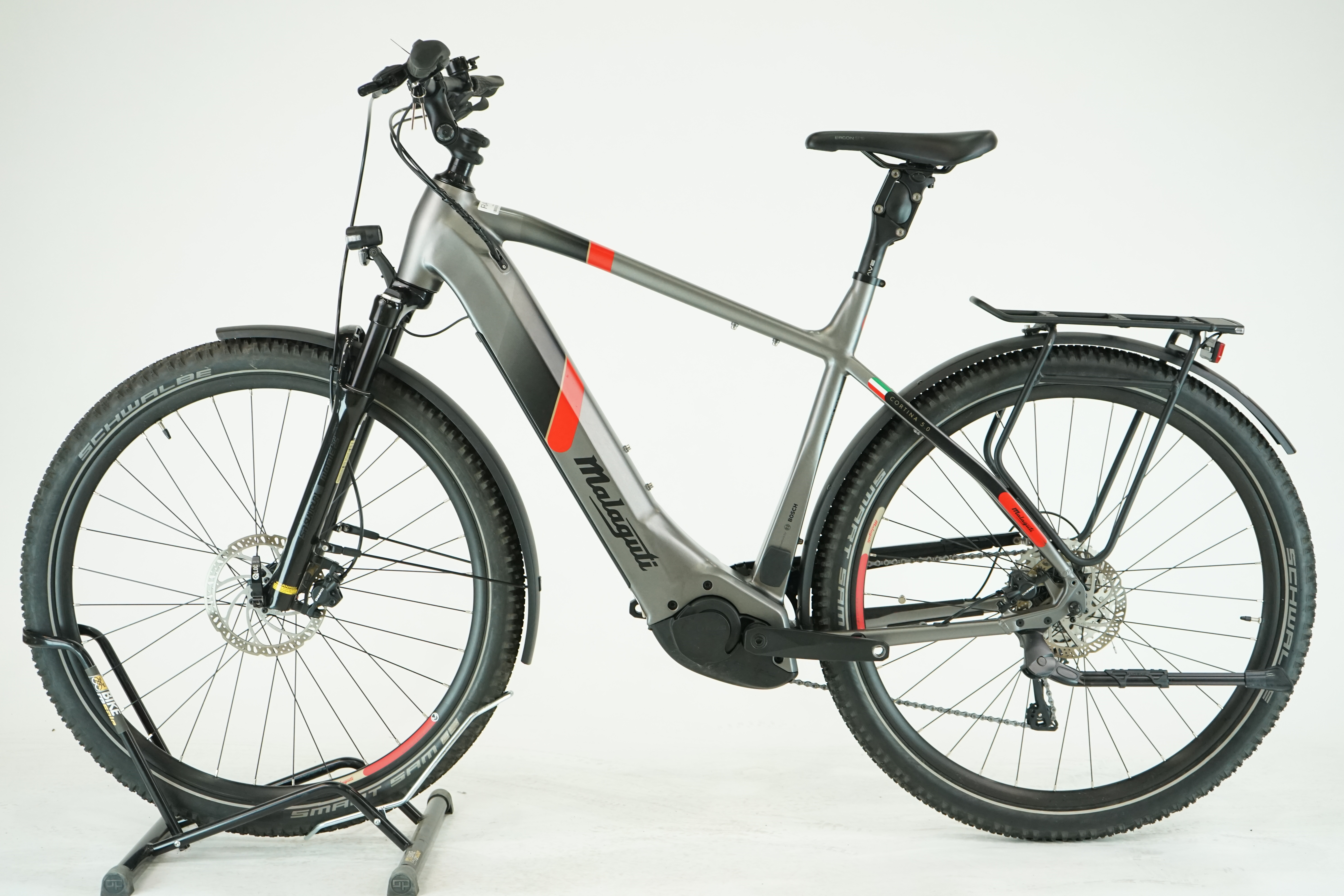 Malaguti Cortina TR 5.0 2022 - Trekking E Bike - 625 Wh - Diamant