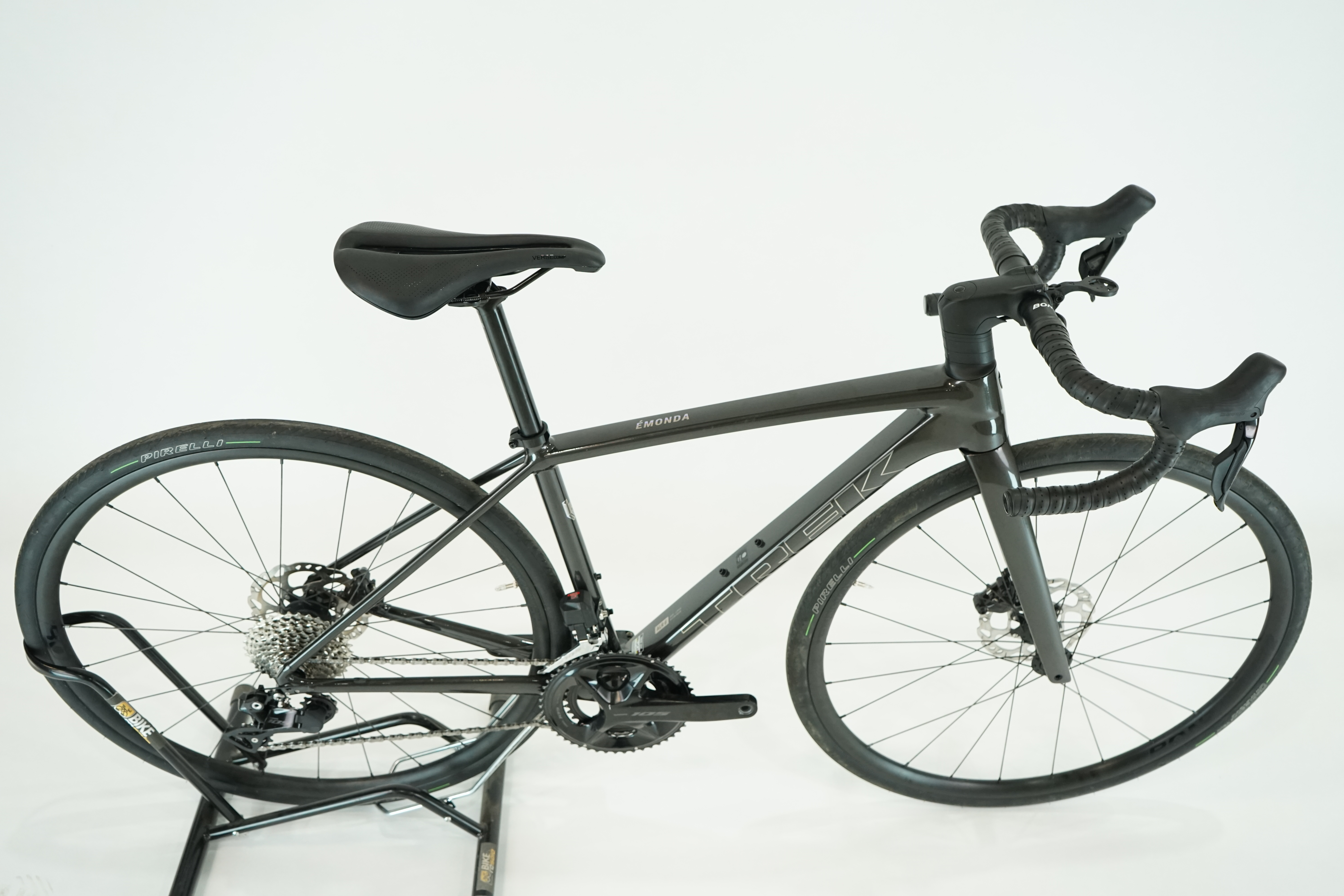 Trek Emonda ALR6 2023 - Rennrad - Aluminium - 28 Zoll