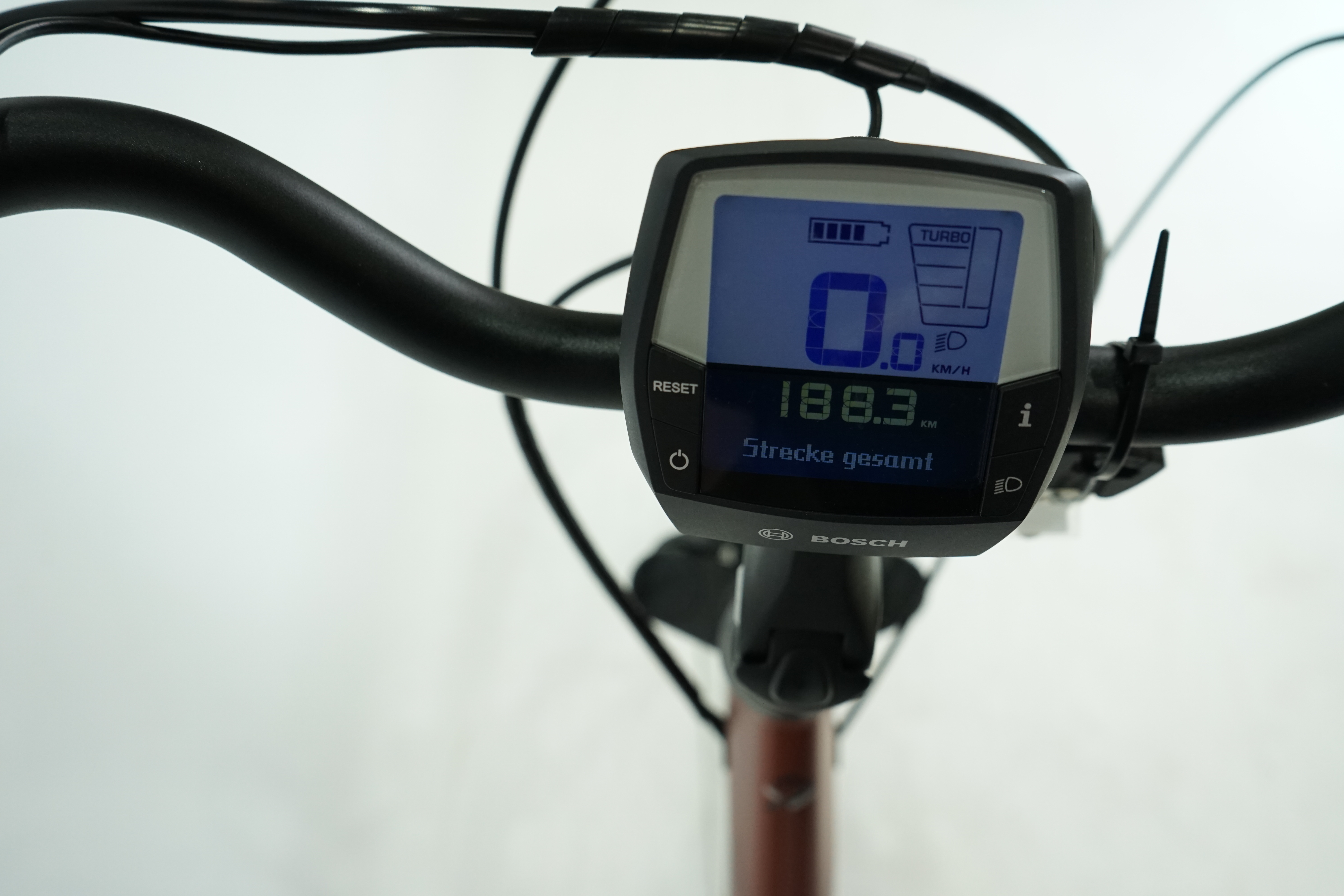 BBF Genf Plus 2022 - City E Bike - 400 Wh - Tiefeinsteiger - 28 Zoll